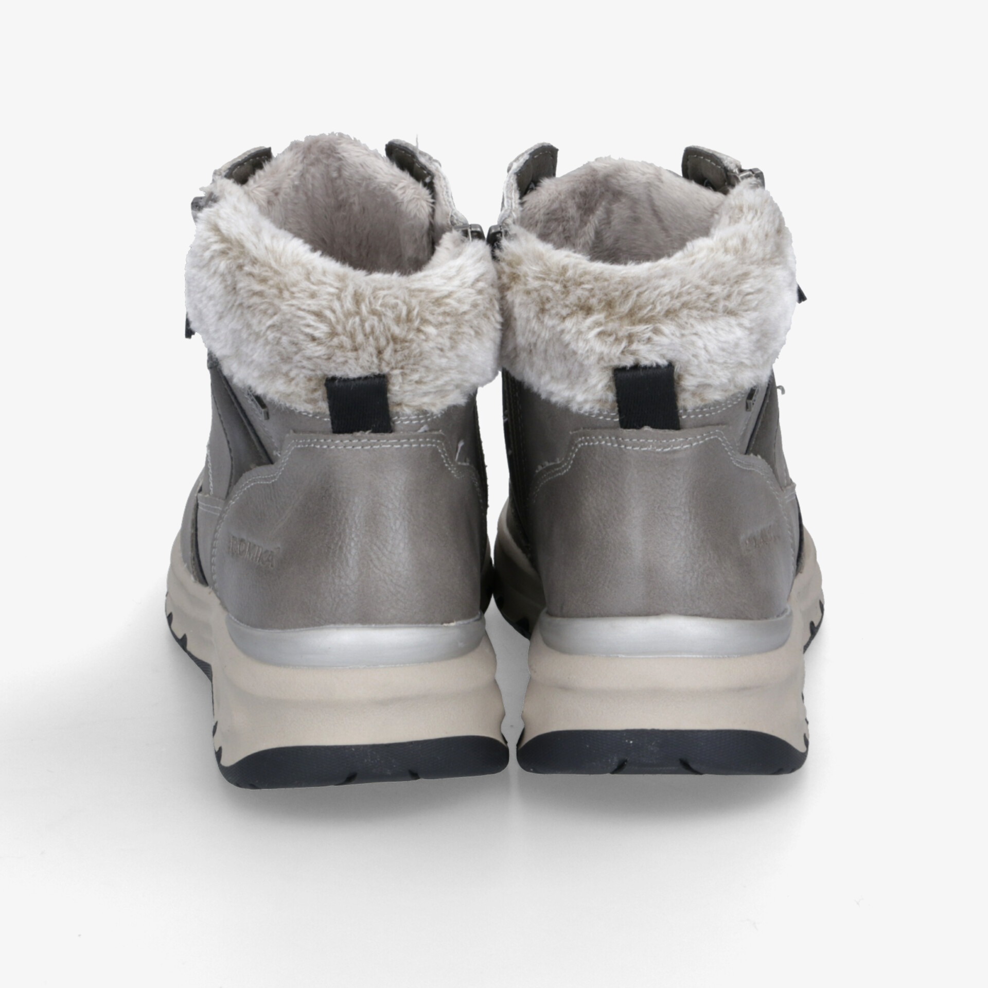 Robuste Winterstiefel mit flauschigem Innenfutter und stabiler, rutschfester Sohle für angenehmen Tragekomfort