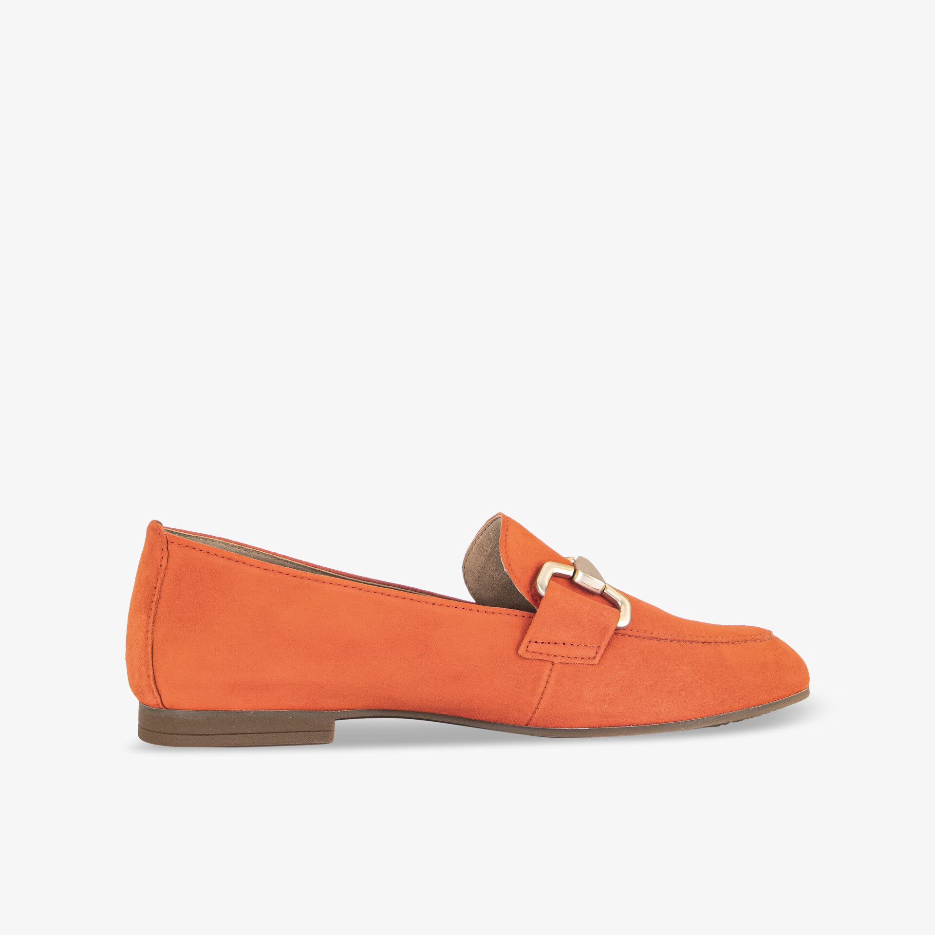 Eleganter orangefarbener Loafer aus Wildleder mit Verzierungen, perfekt für stilvolle Auftritte und langanhaltenden Komfort.