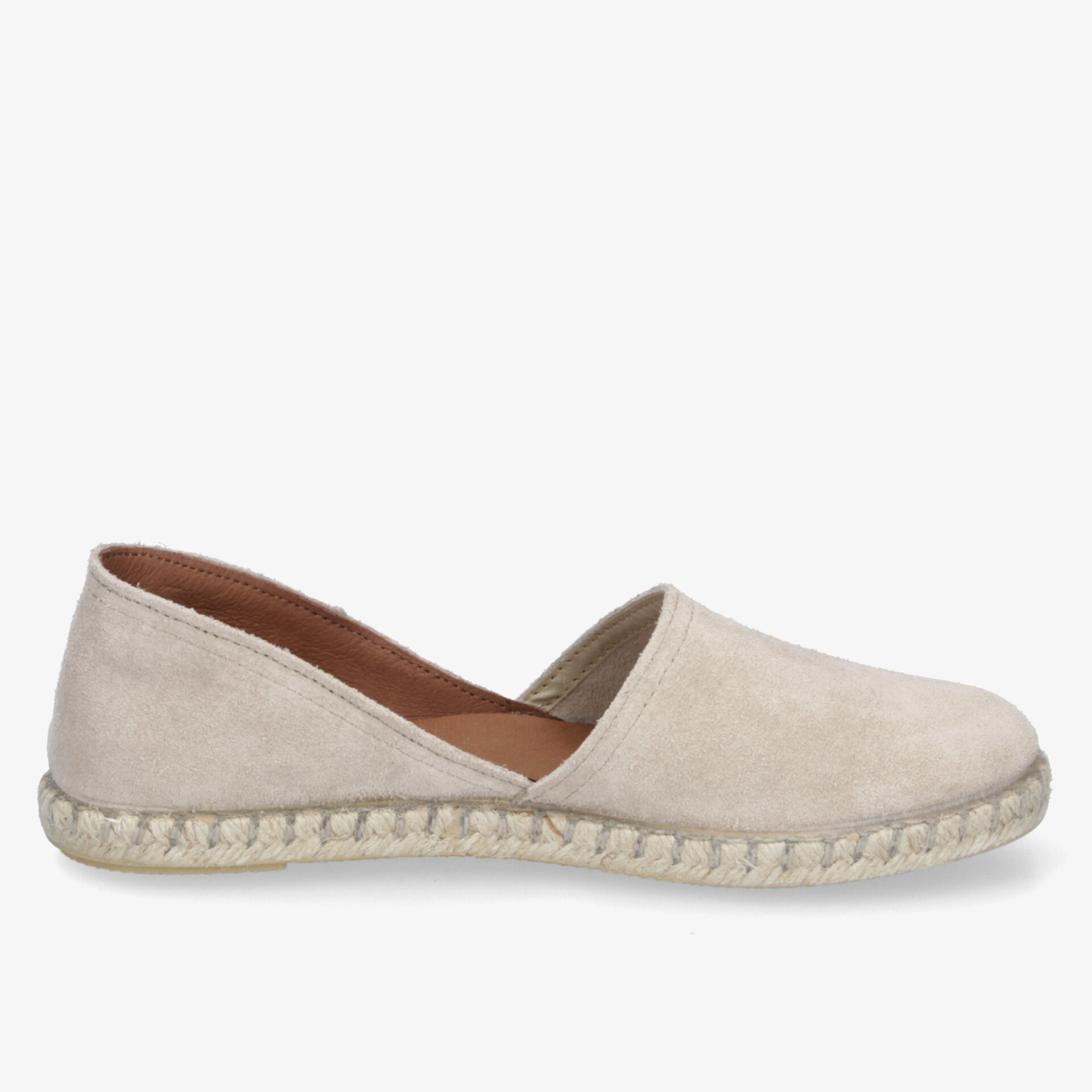 Beiger Espadrille Schuh in seitlicher Ansicht mit leichter, flexibler Sohle und komfortabler Passform