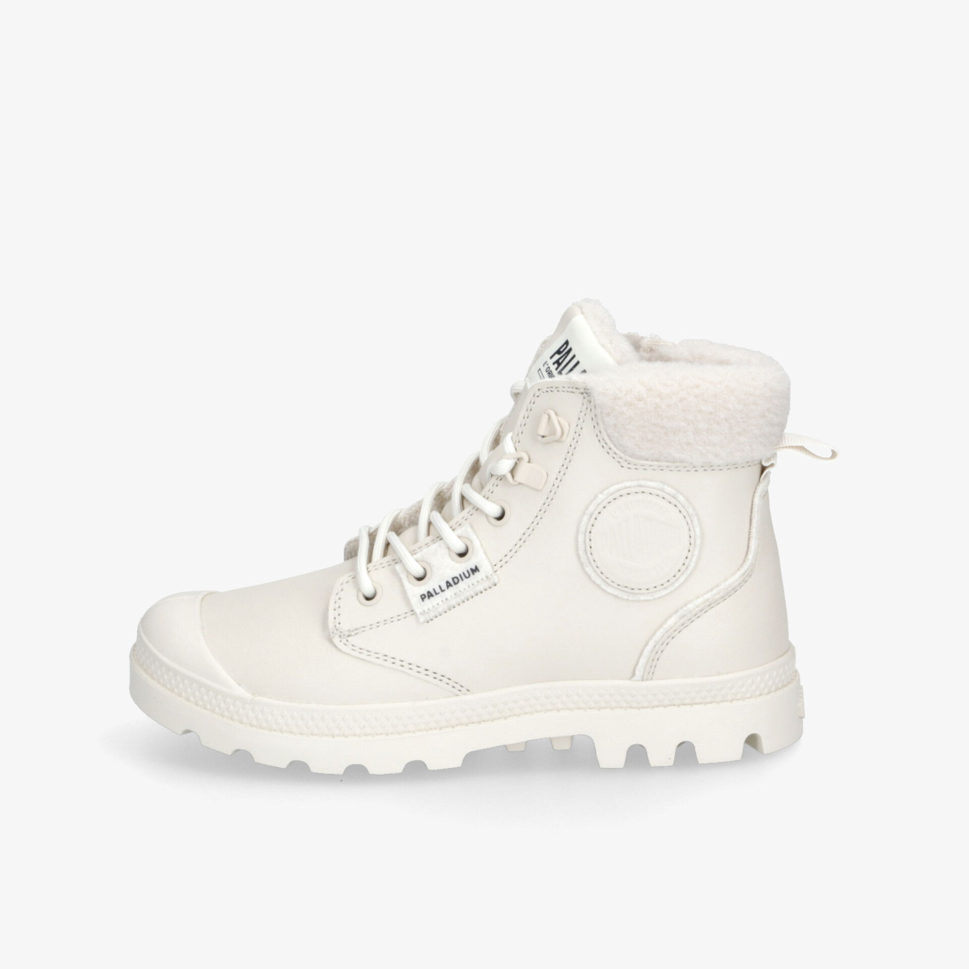 Seitliche Ansicht eines robusten weißen Winterstiefels mit hohem Schaft, Schnürung und warmem Futter