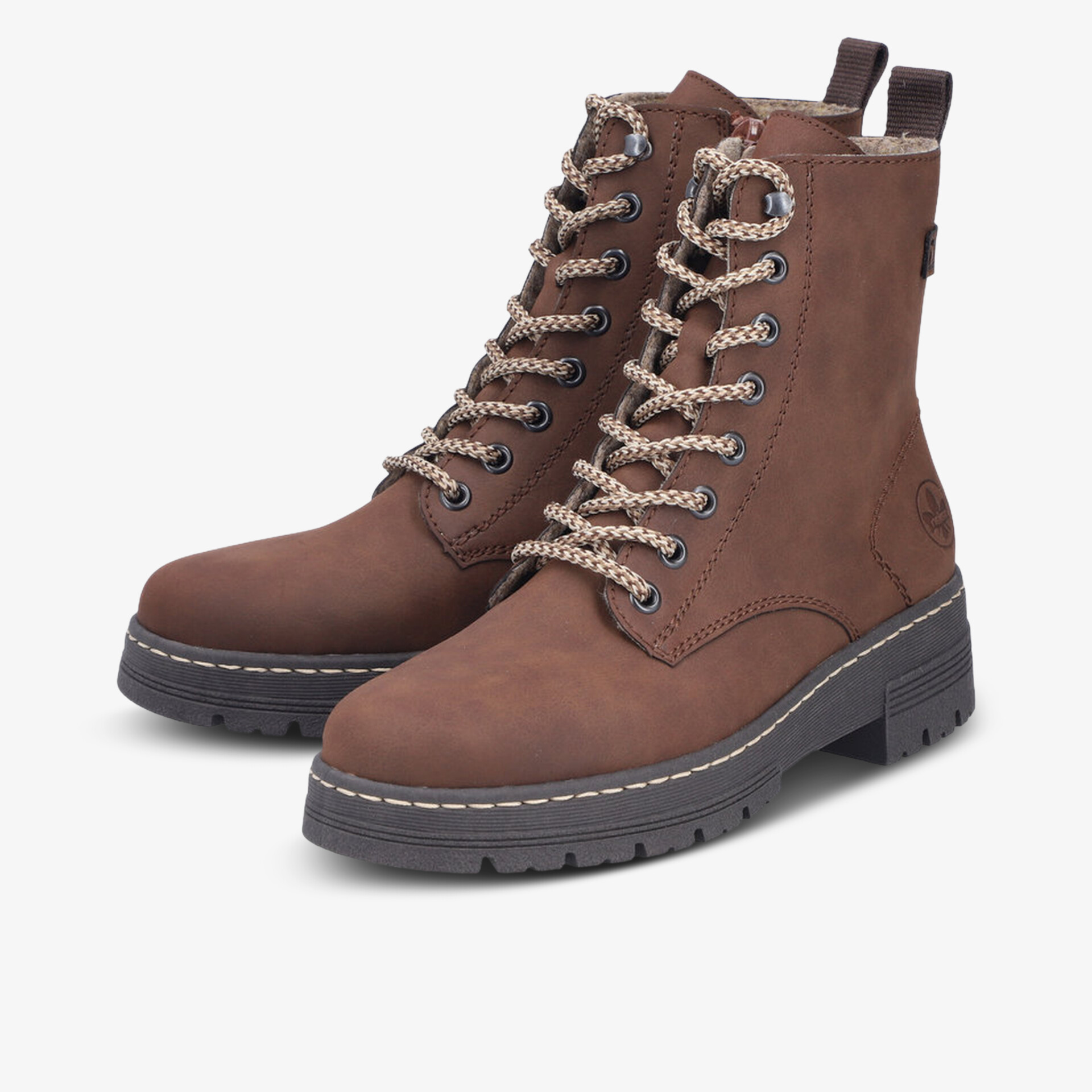 Robuste braune Schnürstiefel mit profilierter Sohle, bequem und langlebig für Outdoor-Einsatz