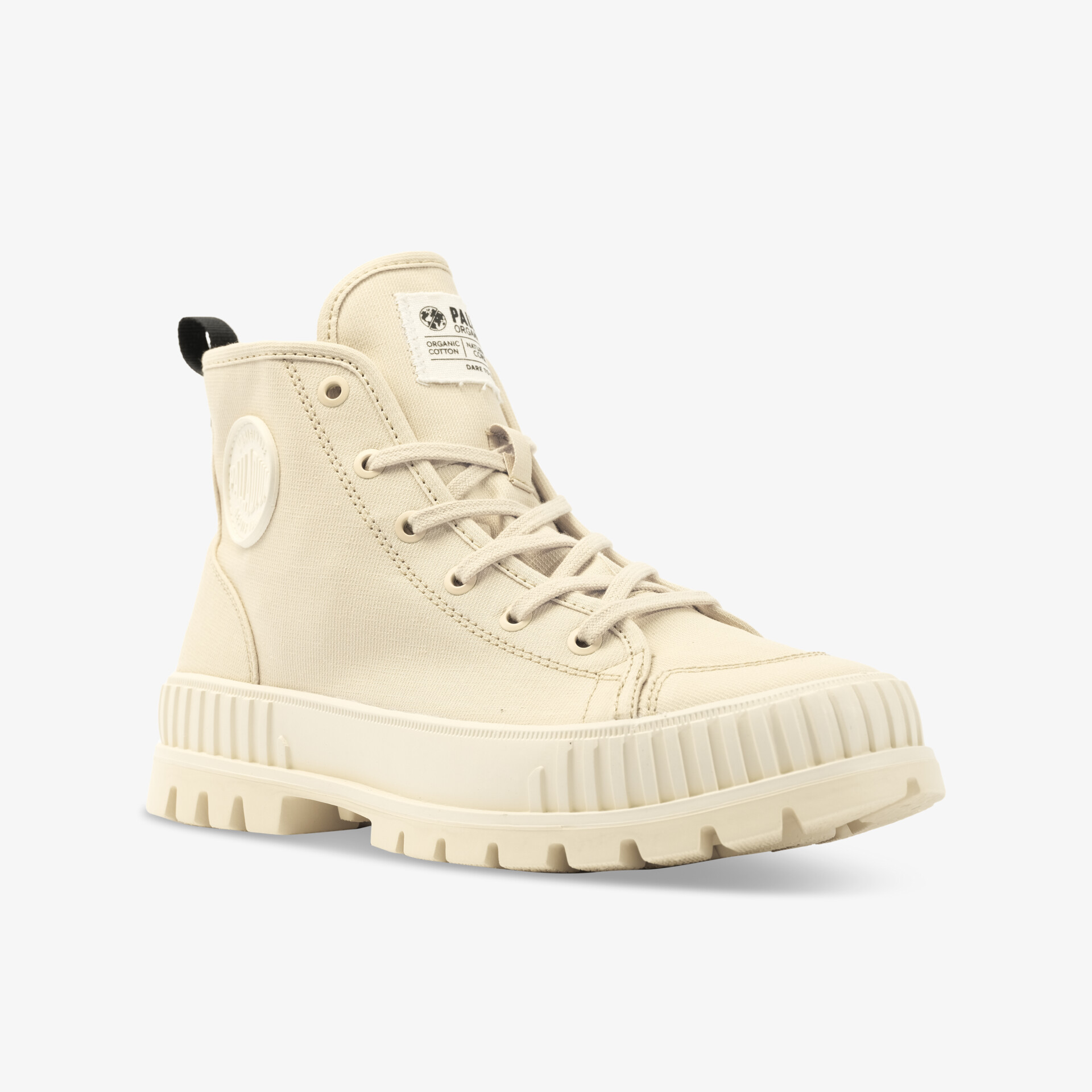 Eleganter beige Stiefel mit rutschfester Sohle und komfortablem Design für stilvollen Auftritt.