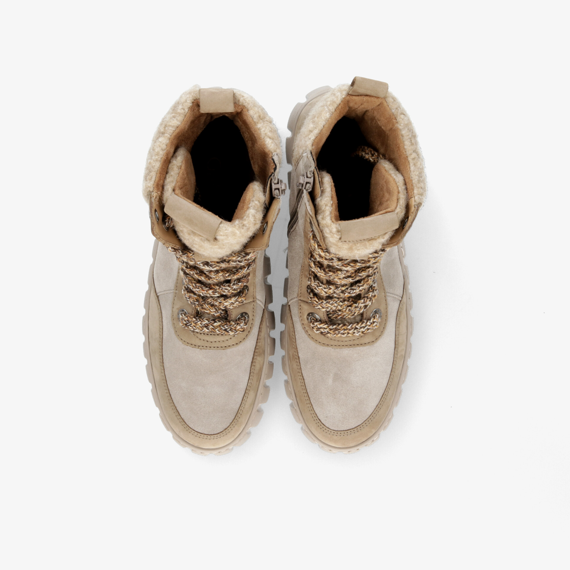 Robuste beige Winterstiefel mit warmem Futter und rutschfester Profilsohle, komfortabel und wetterfest