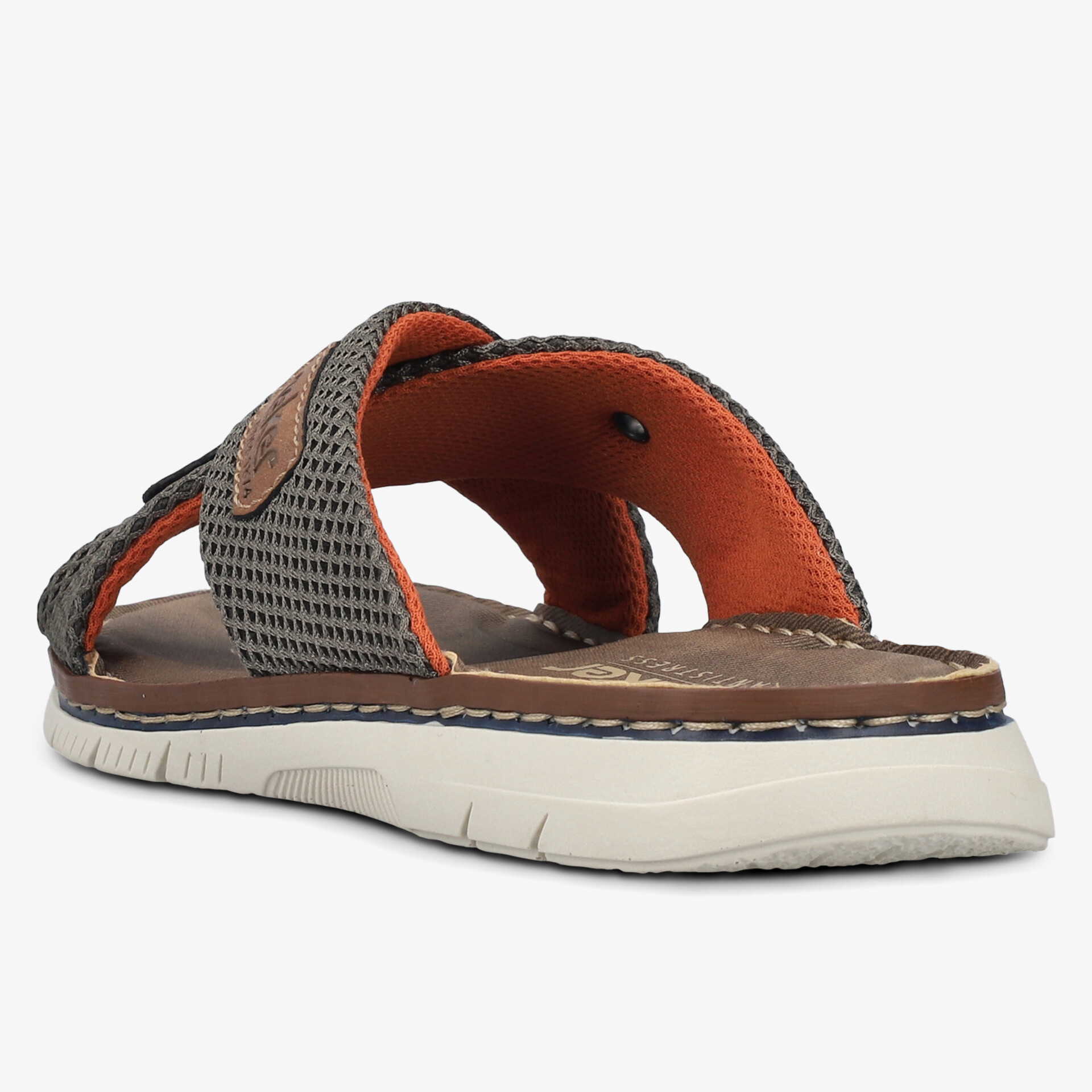 Bequeme Sandale mit atmungsaktivem Obermaterial und gepolsterter Innensohle für angenehmen Tragekomfort