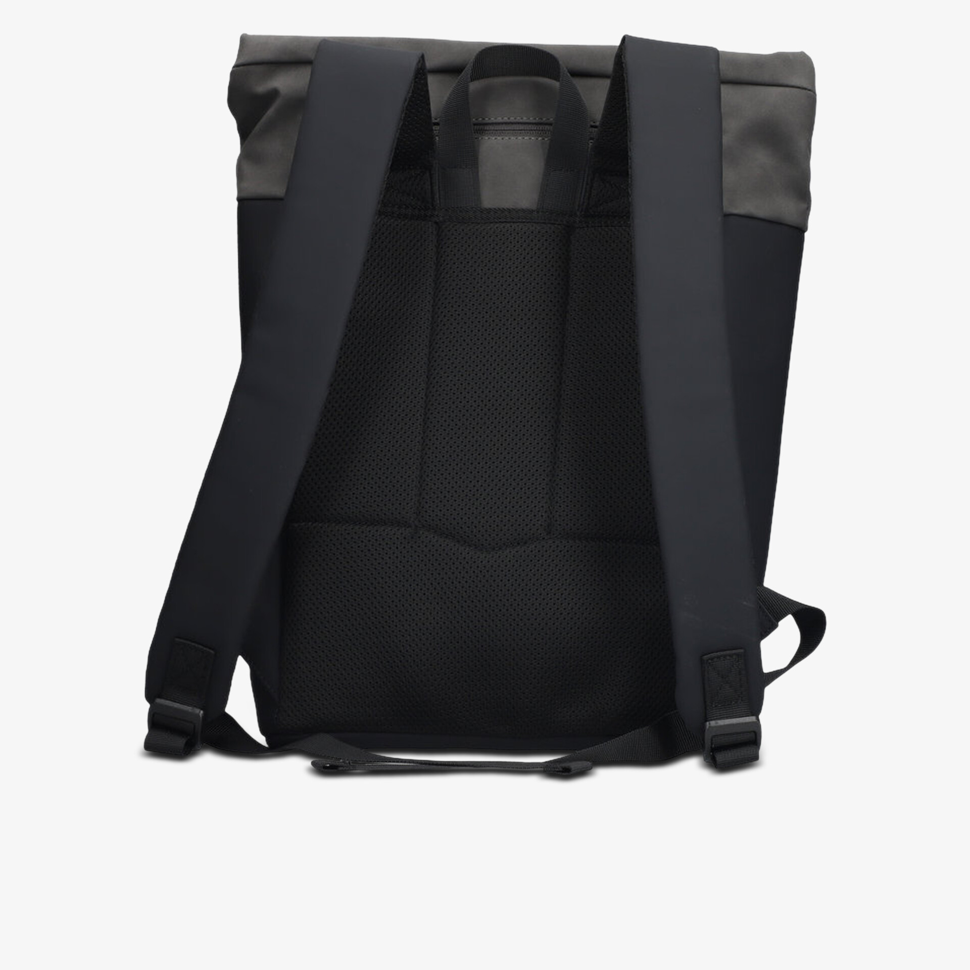 Rucksack mit gepolsterten und verstellbaren Trägern in robuster, funktionaler Ausführung