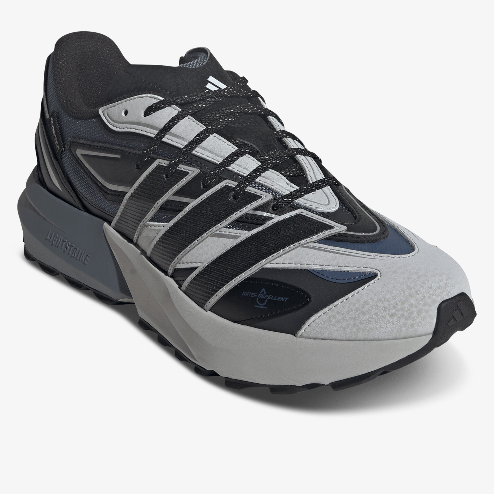 Moderner Sportschuh mit robuster Sohle und atmungsaktivem Material, ideal für aktiven Alltag