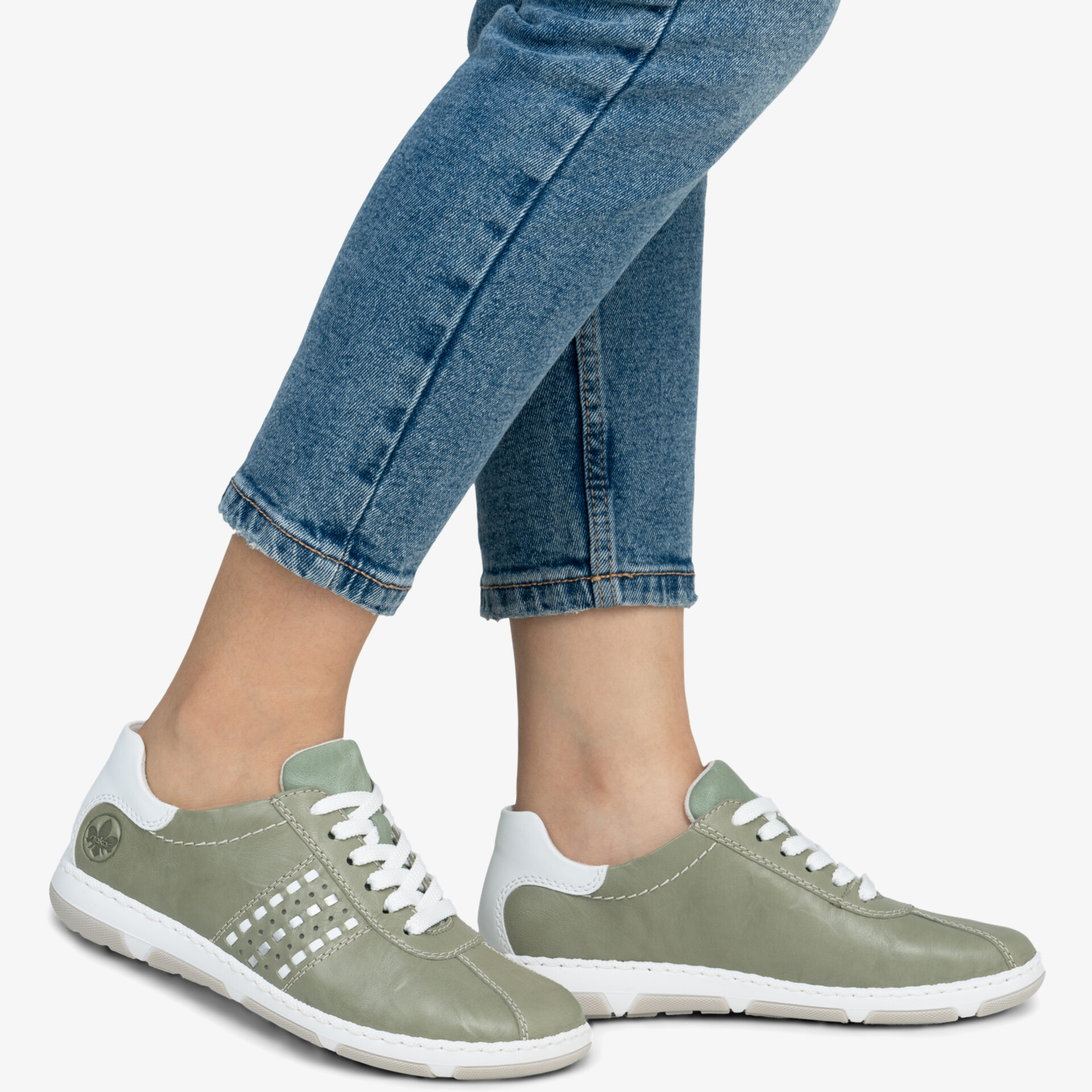 Moderne grüne Sneaker mit stilvollem Design und komfortabler Passform, perfekt für den Alltag.
