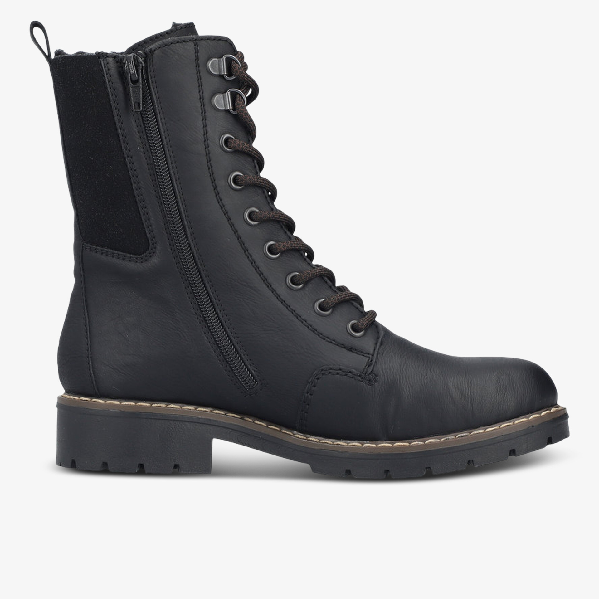 Schwarzer robuster Schnürstiefel mit Reißverschluss und griffiger Sohle, seitliche Ansicht