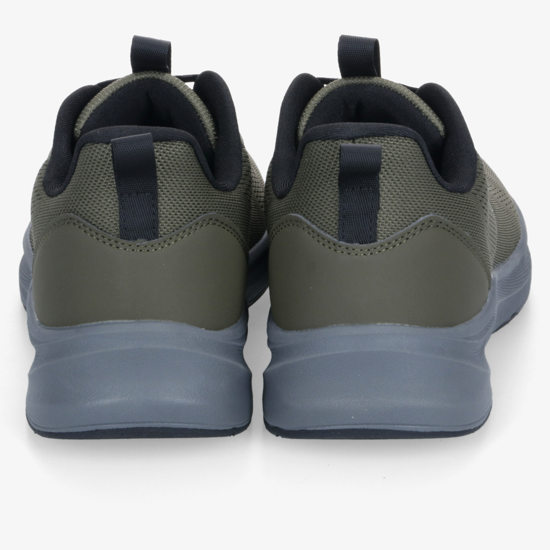 Rückansicht von robusten grauen Sportschuhen mit gepolstertem Kragen und rutschfester Sohle