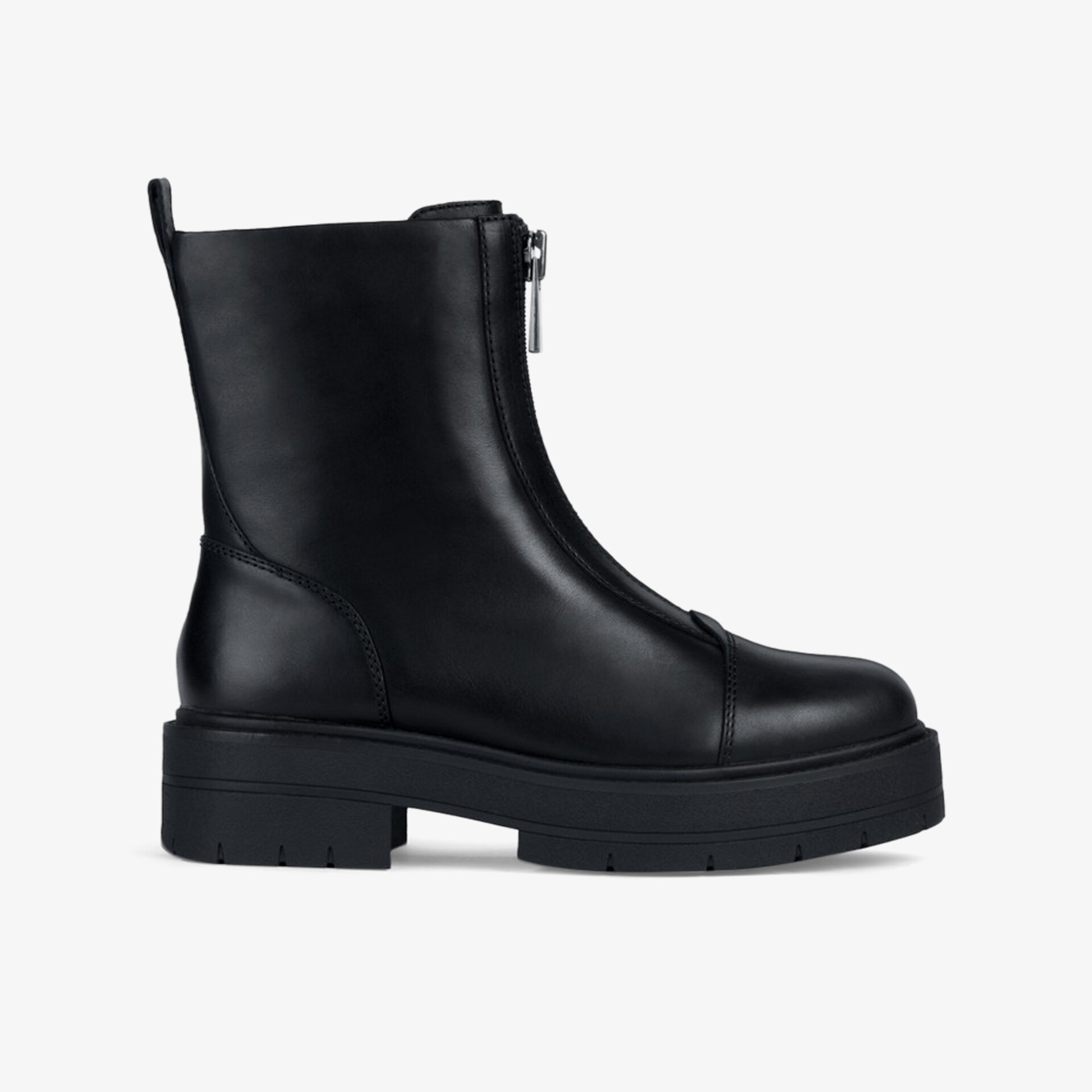 Schwarzer Stiefel seitlich mit glattem Material, mittelhohem Schaft und stabilem Absatz, bequem und modisch