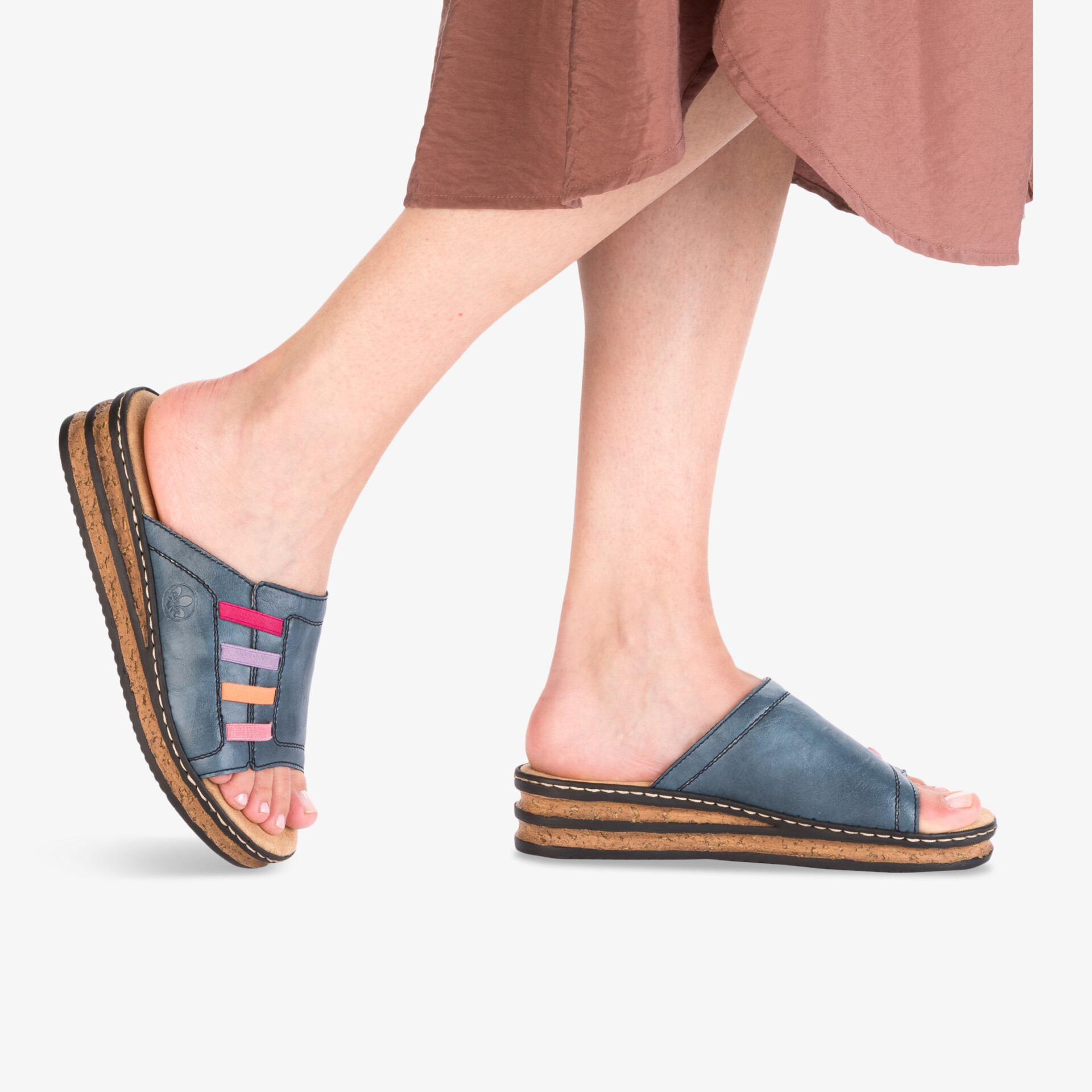 Bequeme und komfortable offene Hausschuhe mit gepolsterter Innensohle, rutschfest und modisch getragen