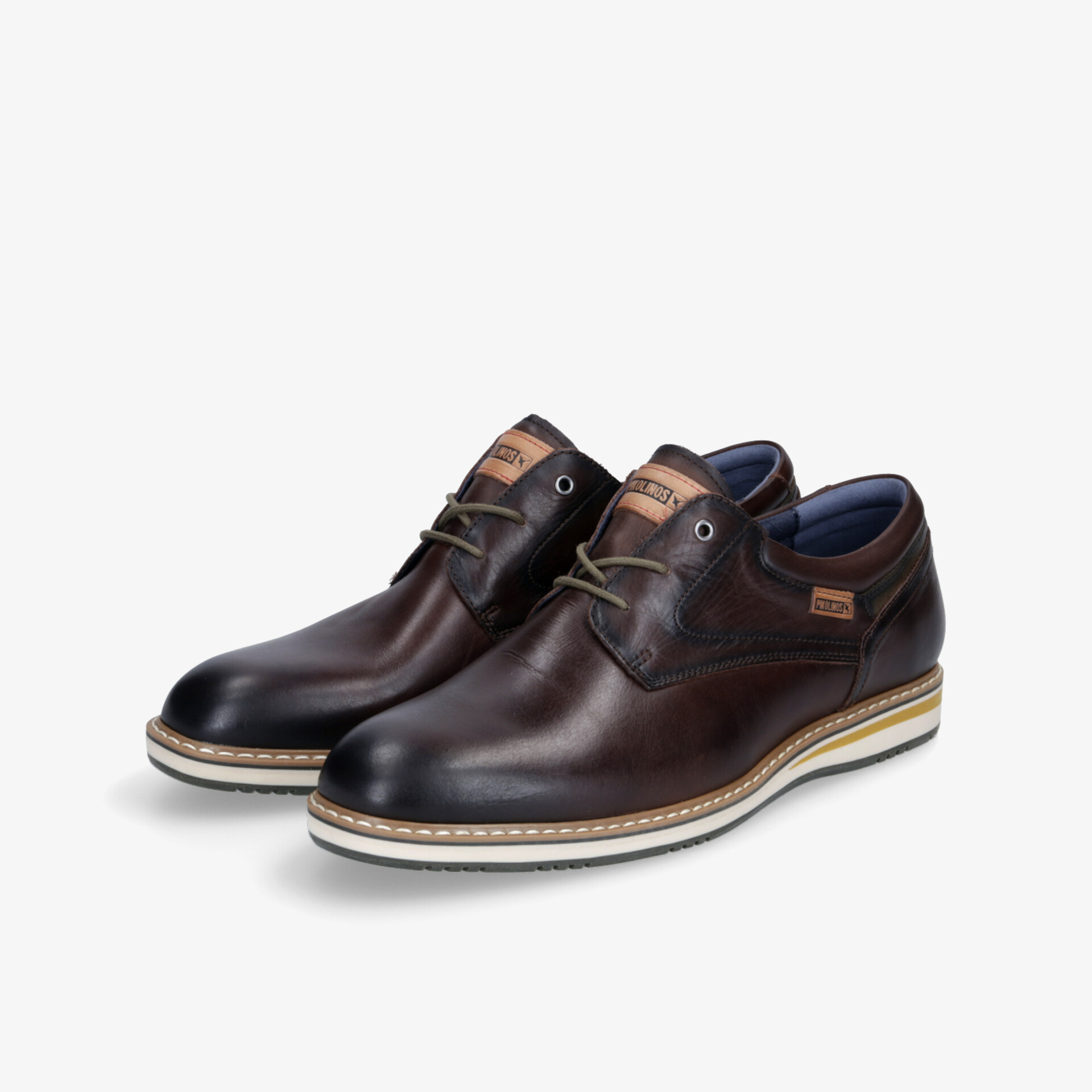 Elegante, hochwertige Lederschuhe mit robustem Design und klassischem Stil.