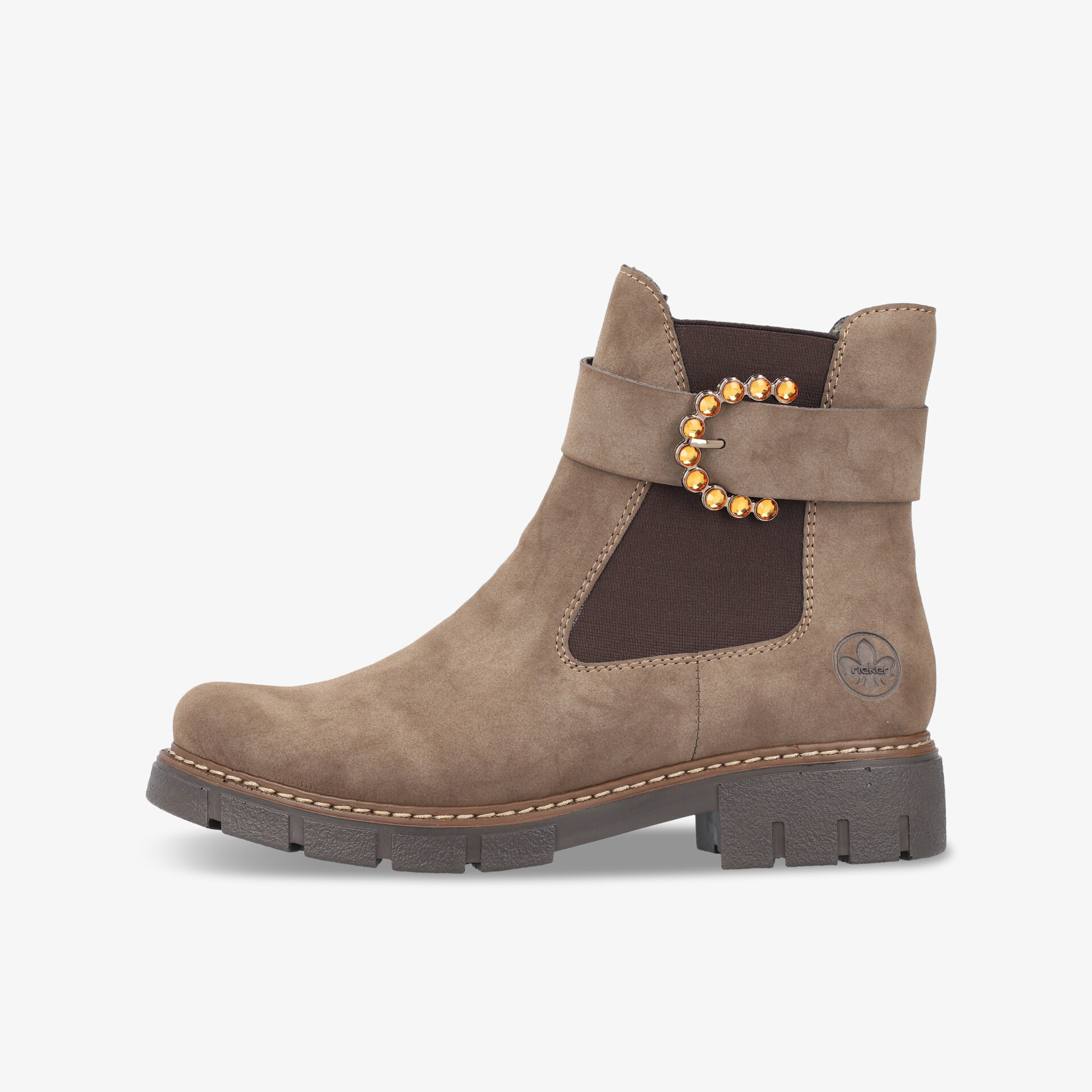 Robuster und komfortabler Stiefel mit dekorativer Schnalle und profilierter Sohle in modischem Design