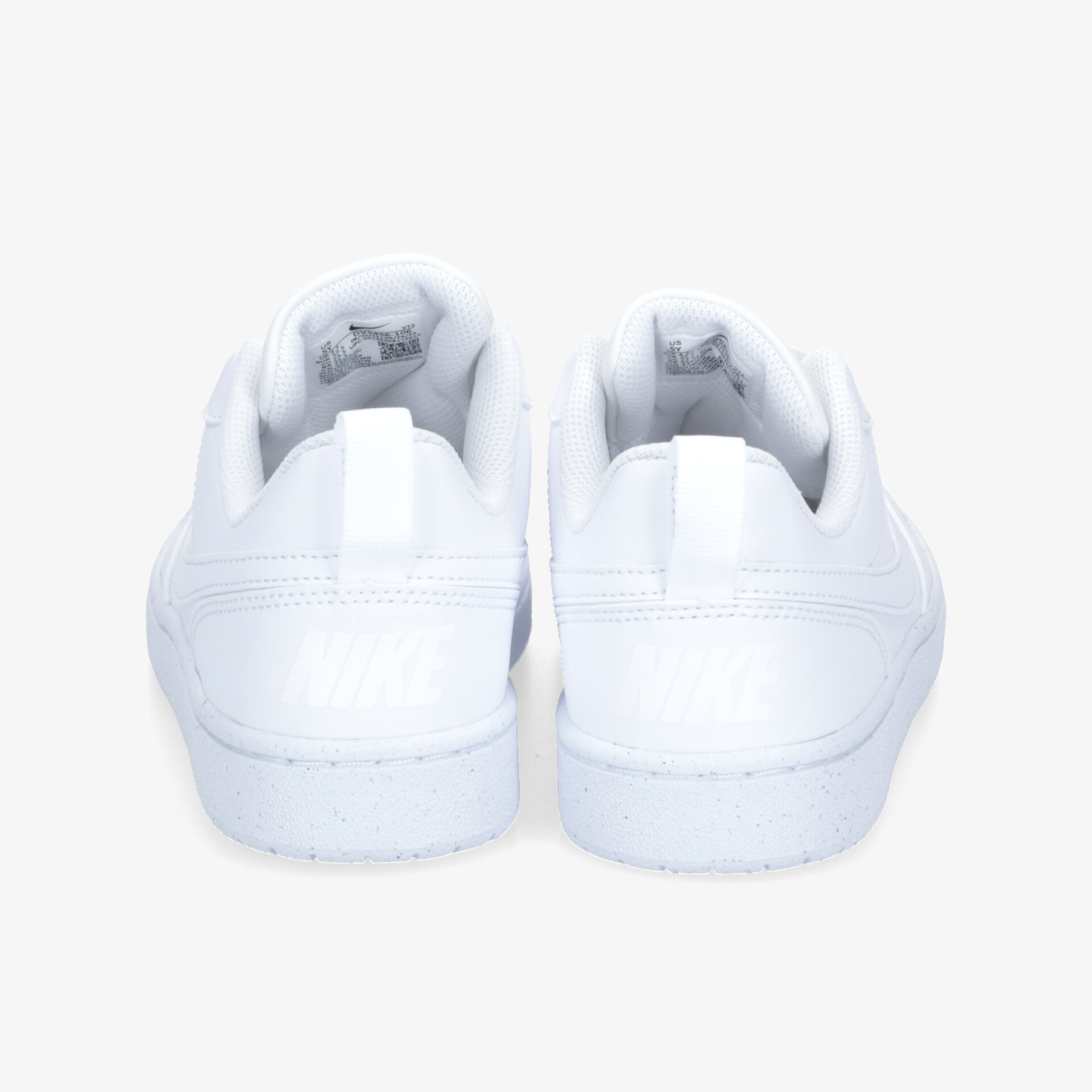 Weiße Sneaker mit elegantem Design und hohem Tragekomfort, Rückansicht