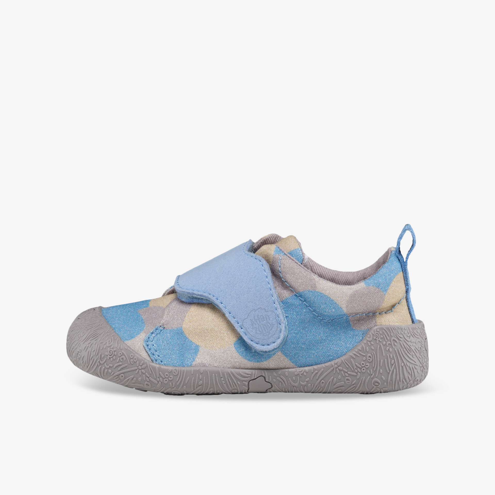 Bequemer, weicher Hausschuh mit rutschfester, flexibler Sohle und praktischem Klettverschluss für einfachen Halt