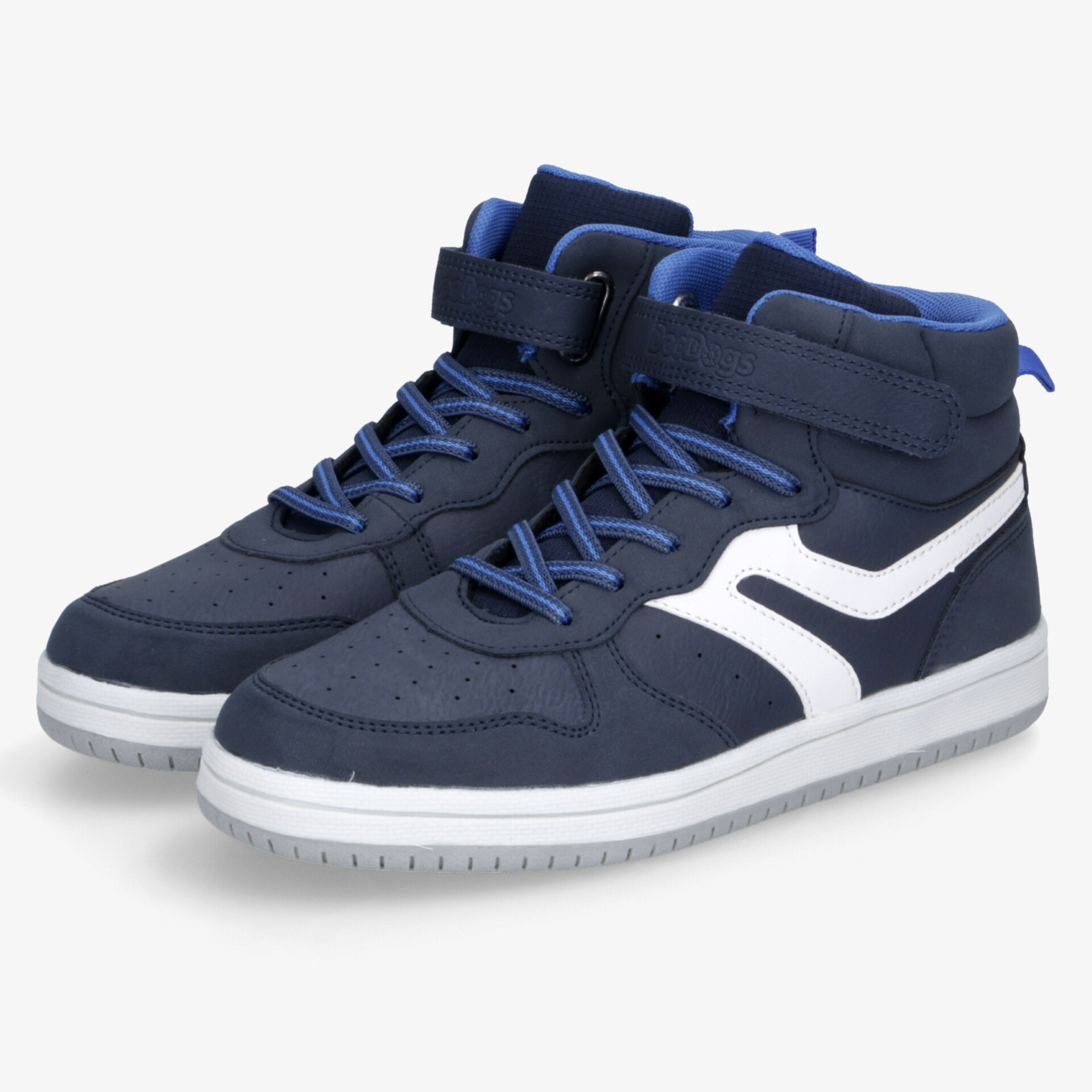 Moderne Sportschuhe mit robustem Schaft, gepolstertem Knöchelbereich und rutschfester Sohle für sicheren Halt und Komfort