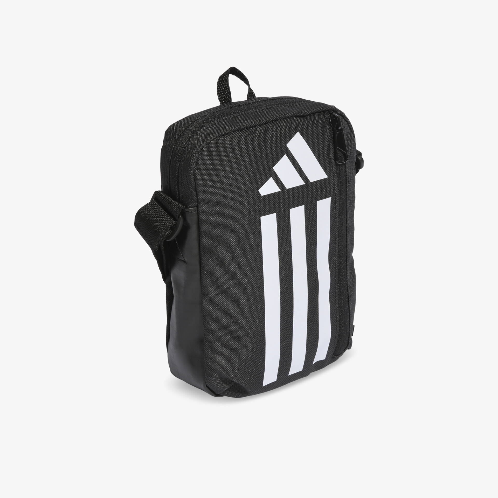 Kompakte sportliche schwarze Tasche mit großem adidas Logo, praktische Reißverschlüsse und verstellbarem Schulterriemen
