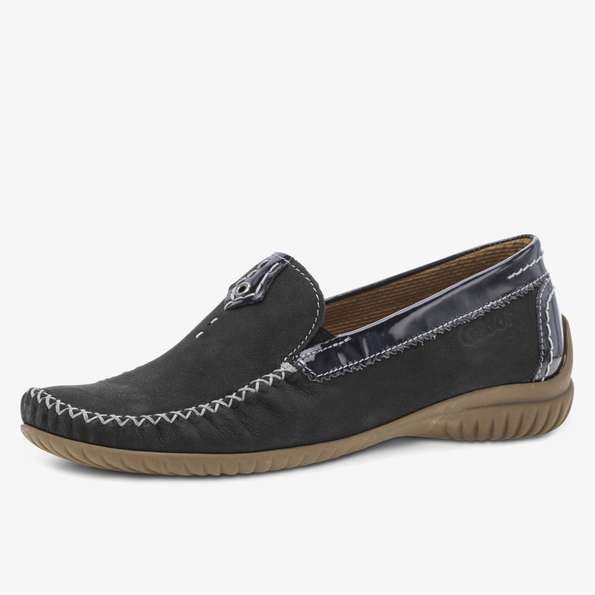 Eleganter schwarzer Mokassin mit robuster Sohle und aufwendigen Ziernähten.