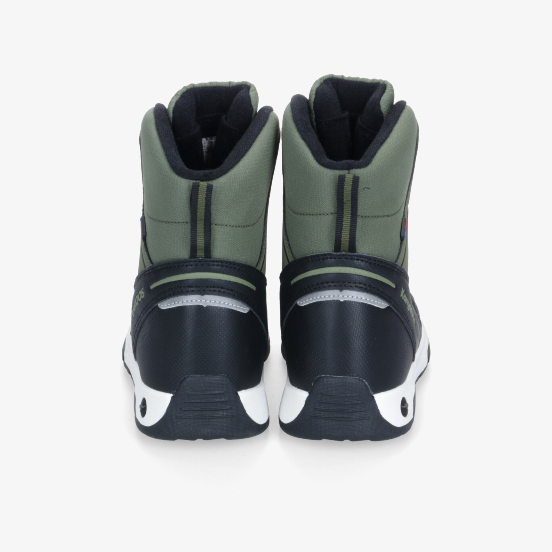 Winterstiefel in Schwarz mit grünem Detail, rutschfeste Sohle, ideal für kalte Wetterbedingungen