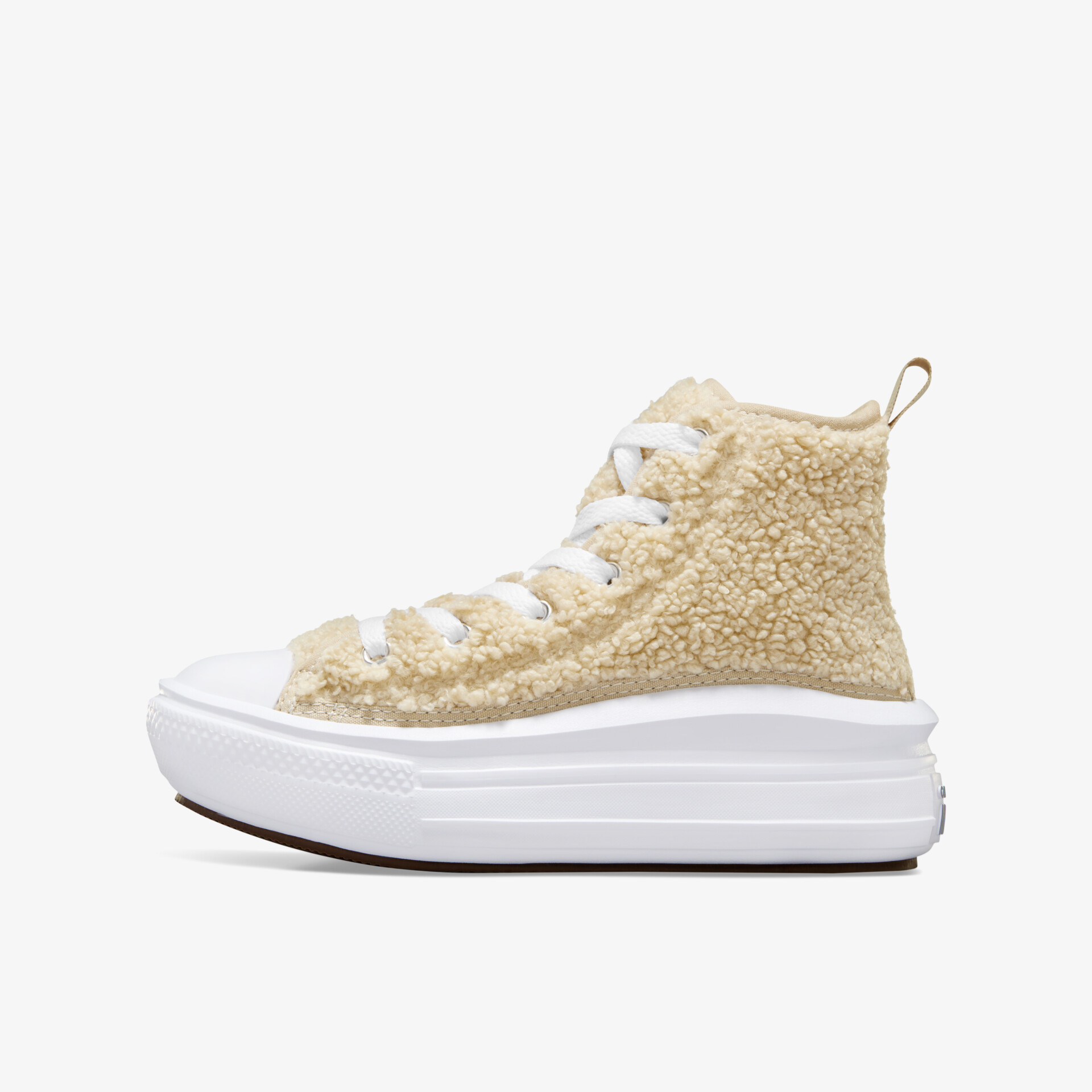 Moderne High-Top-Sneaker mit Plüsch-Optik und bequemer Plateau-Sohle für lässigen Stil.