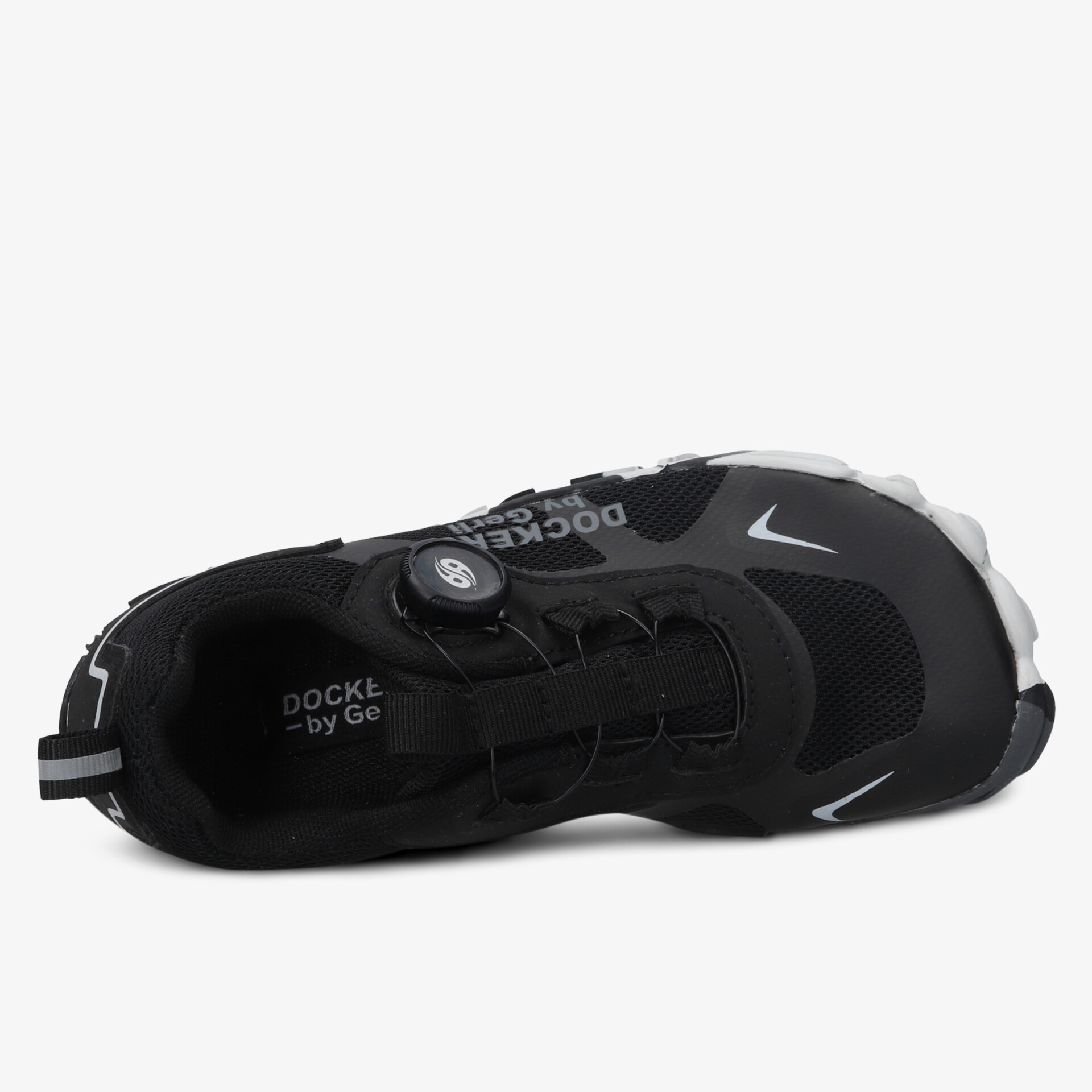 Bequemer schwarzer Sportschuh mit flexiblem Design und innovativem Schnellschnürsystem