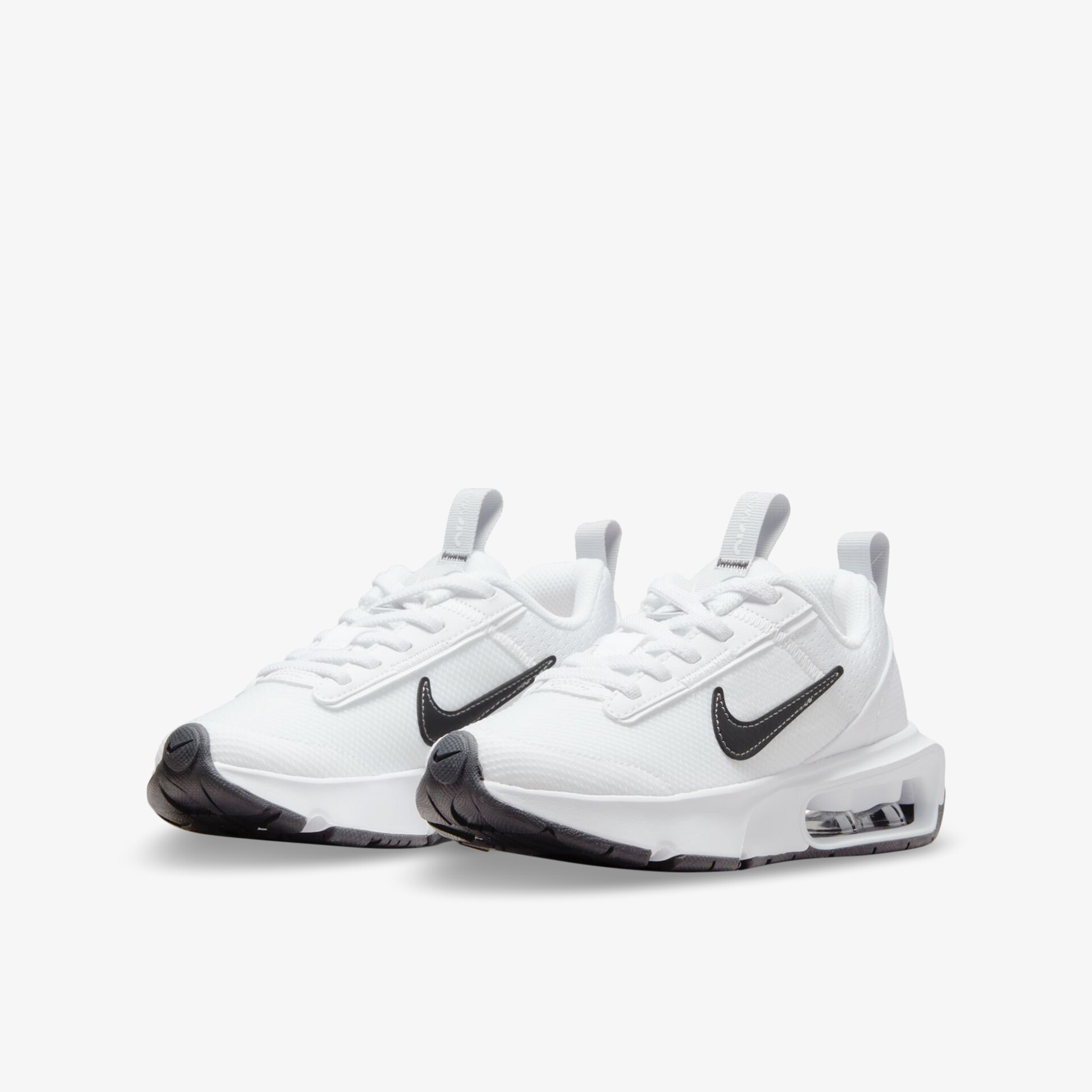 Weiße Turnschuhe mit schwarzem Logo und Luftpolstersohle für optimalen Komfort und Stil.