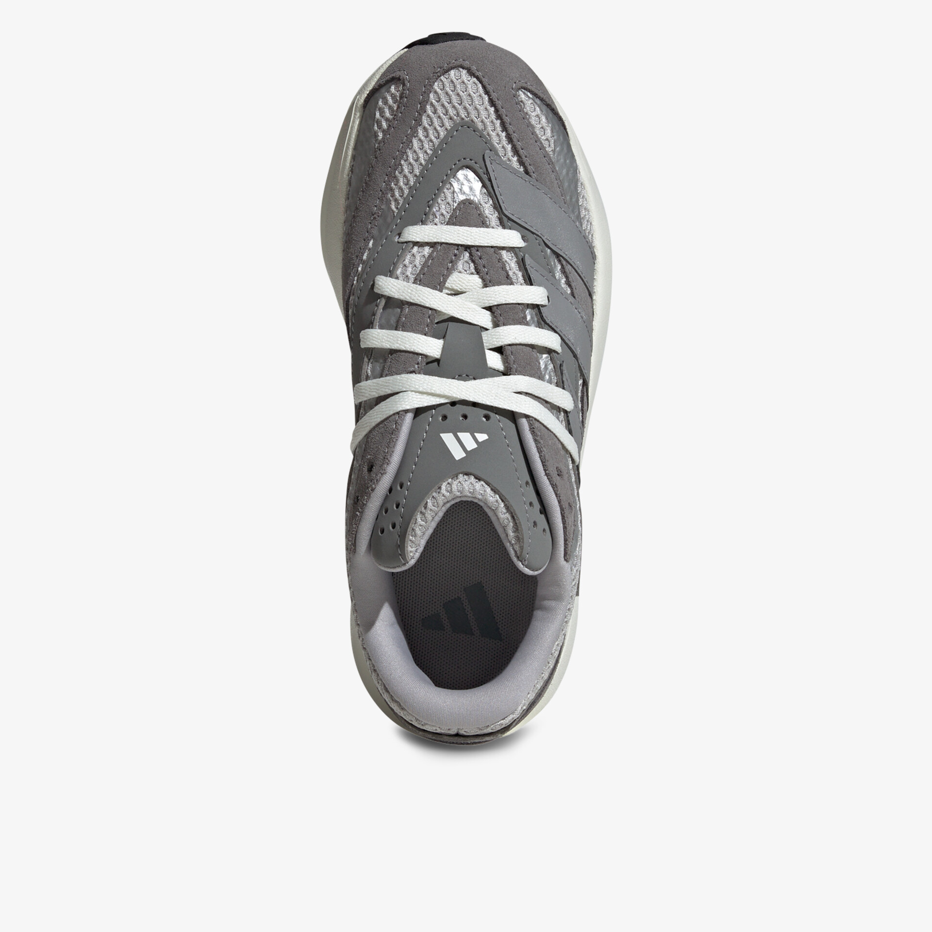 Sportlicher Schuh mit atmungsaktivem Obermaterial und bequemer Passform, draufsicht von oben sichtbar