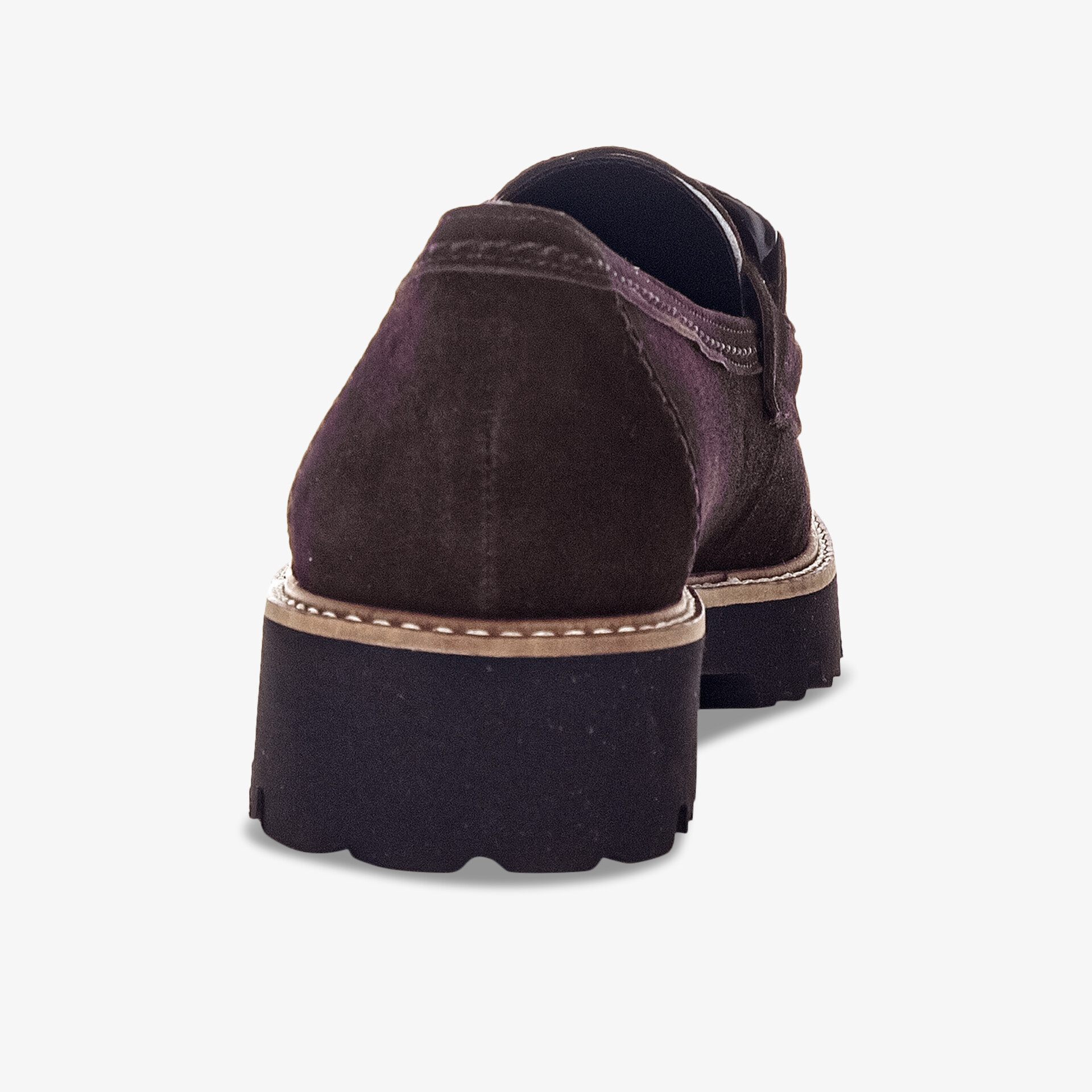 Eleganter Schnürschuh in dunklem Leder mit stabiler Sohle, ideal für vielseitige Anlässe.