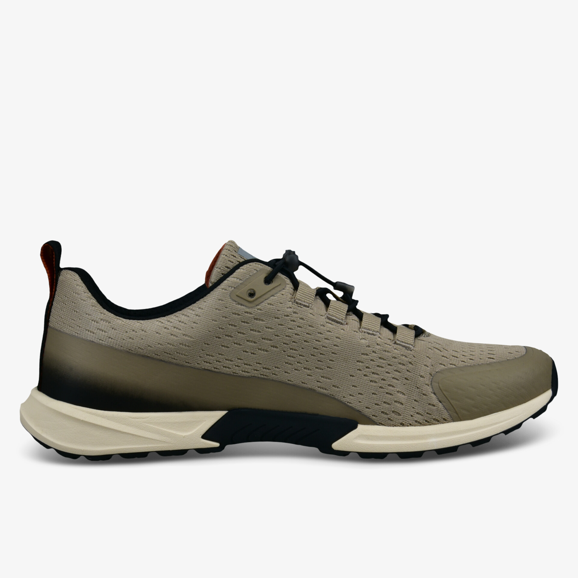 Moderner Sneaker mit atmungsaktivem Material und robuster Sohle