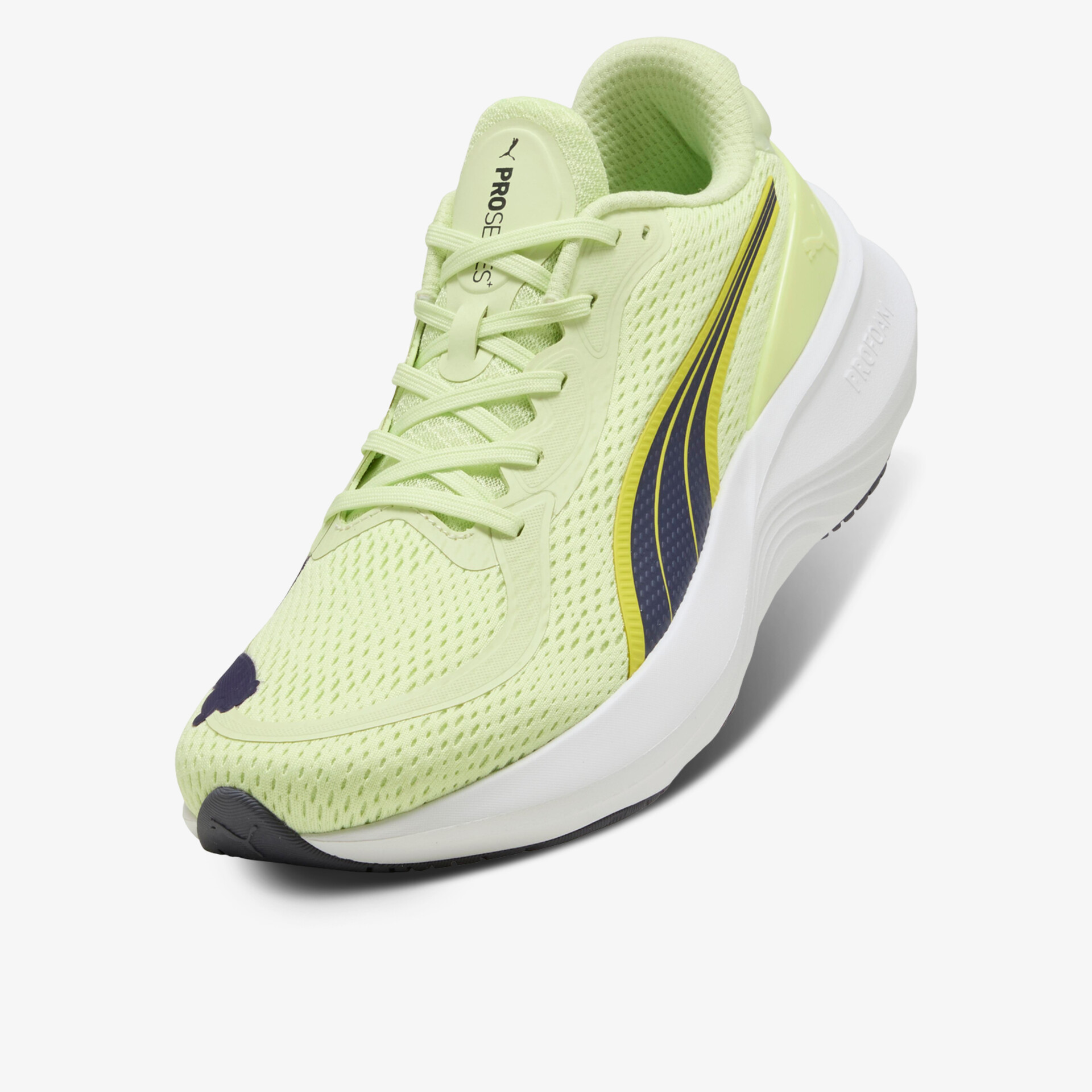 Sportlicher, leichter Laufschuh mit atmungsaktivem Obermaterial und gepolsterter, flexibler Sohle für hohen Komfort