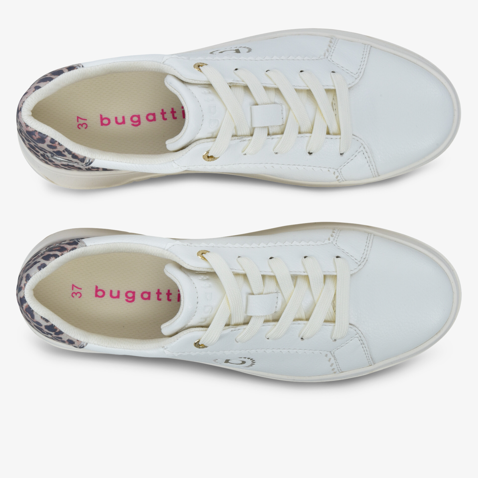 Elegante weiße Sneaker von Bugatti mit stilvollem Design und bequemem Tragekomfort.