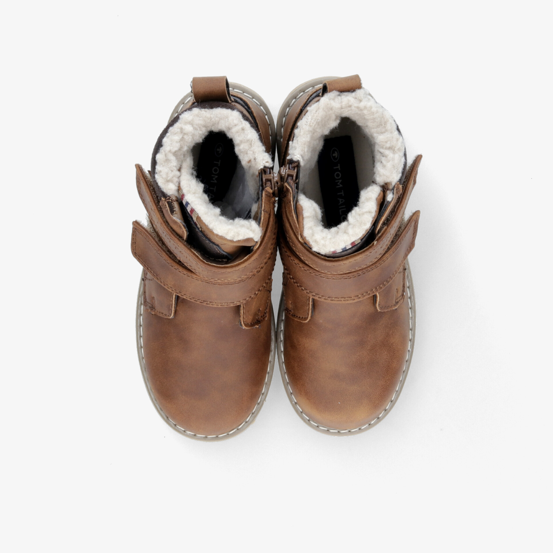 Warme braune Winterstiefel mit weichem Fellfutter, stabilem Reißverschluss und praktischer Schnalle, von oben dargestellt