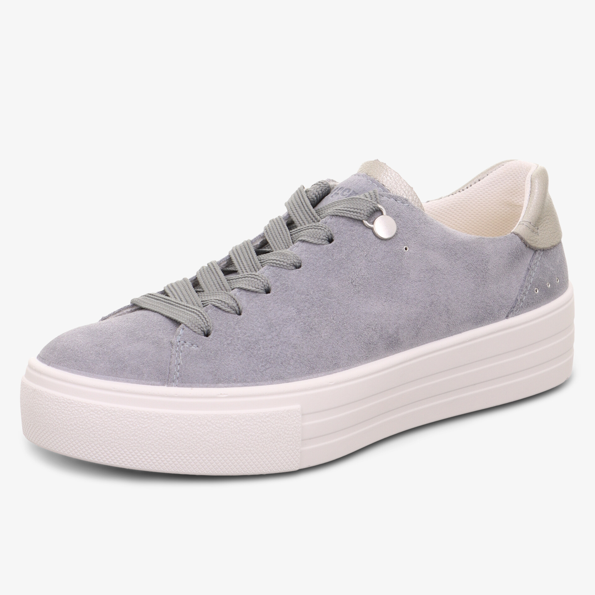 Grauer Sneaker mit dicker weißer Plateau-Sohle und modernen Schnürsenkeln, sportlicher und bequemer Freizeitschuh
