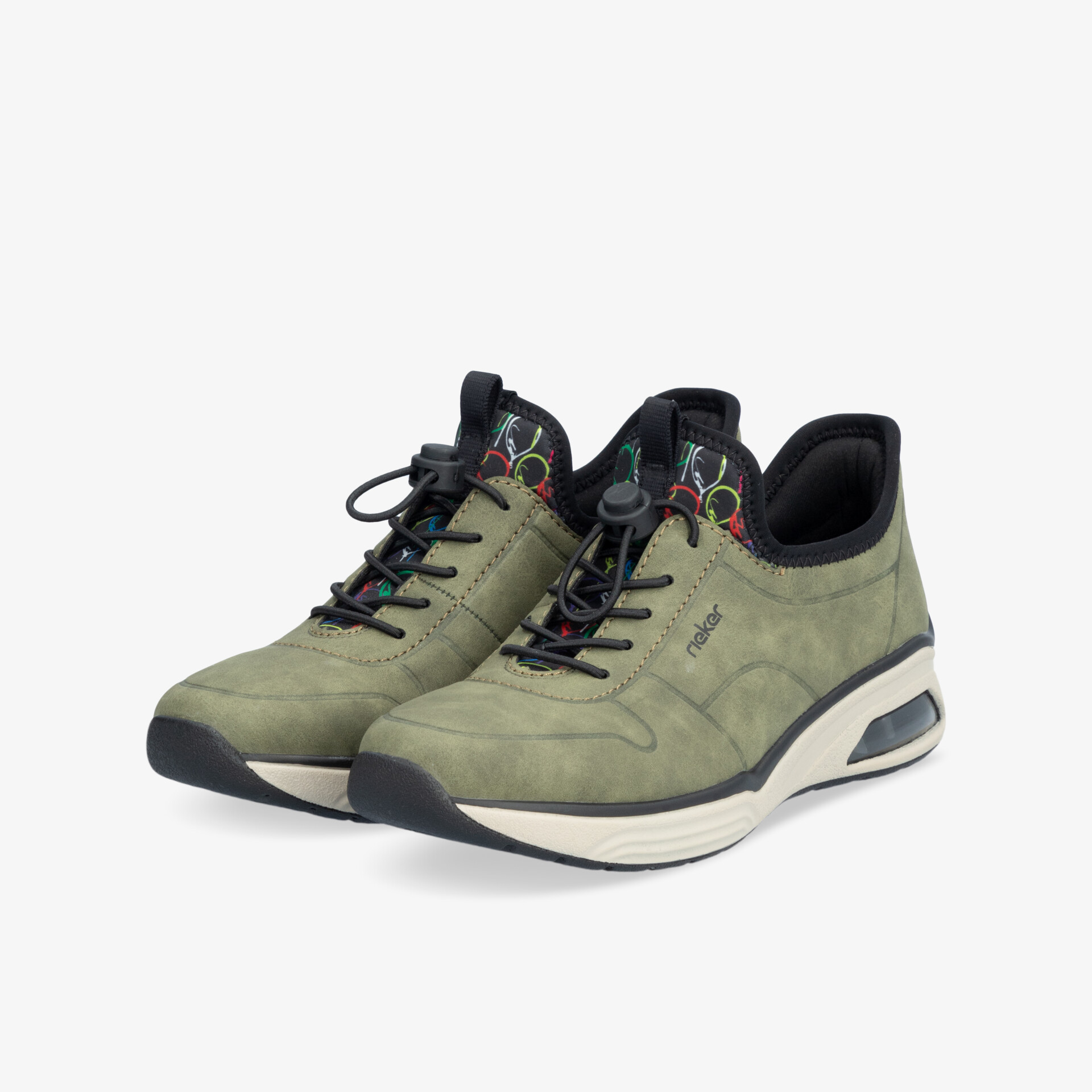 Grüne Sportschuhe im Paar, leicht, atmungsaktiv und komfortabel mit flexibler Passform und rutschfester Sohle