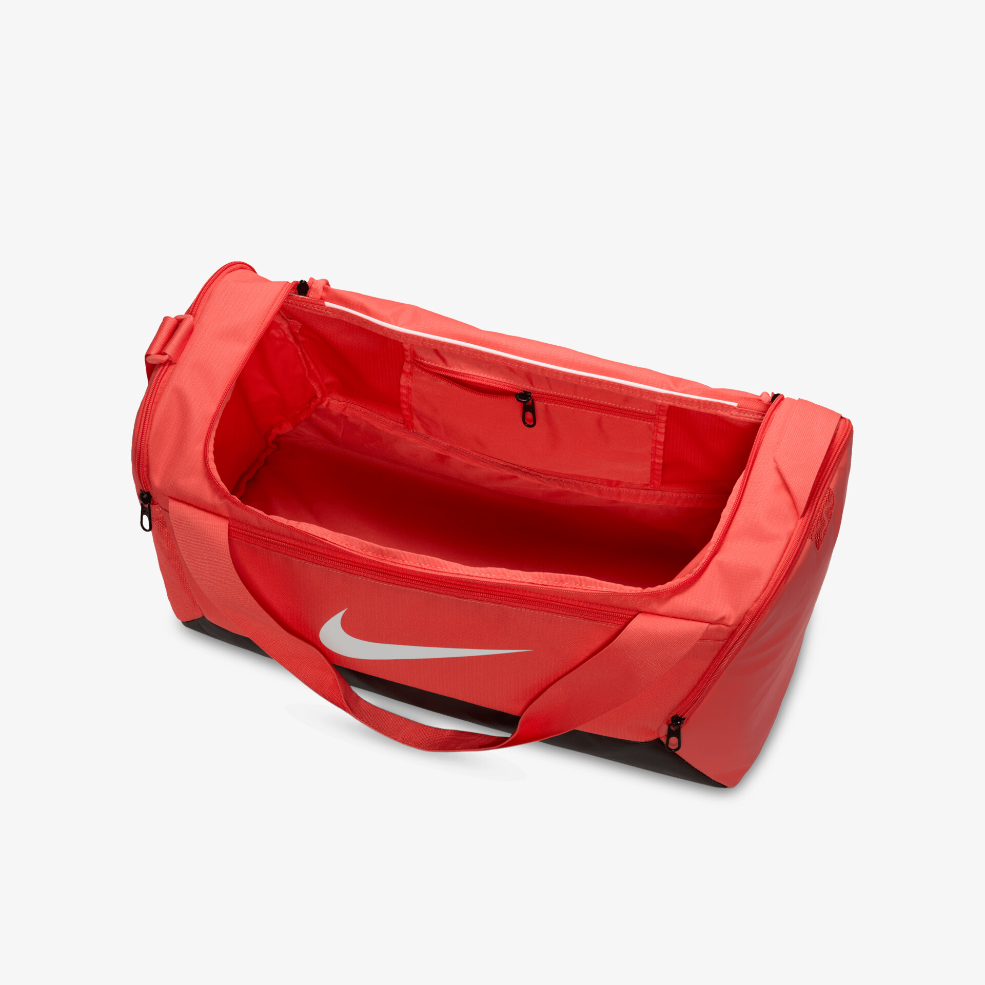 Robuste und geräumige rote Sporttasche von Nike mit praktischem Reißverschluss und Tragegriff