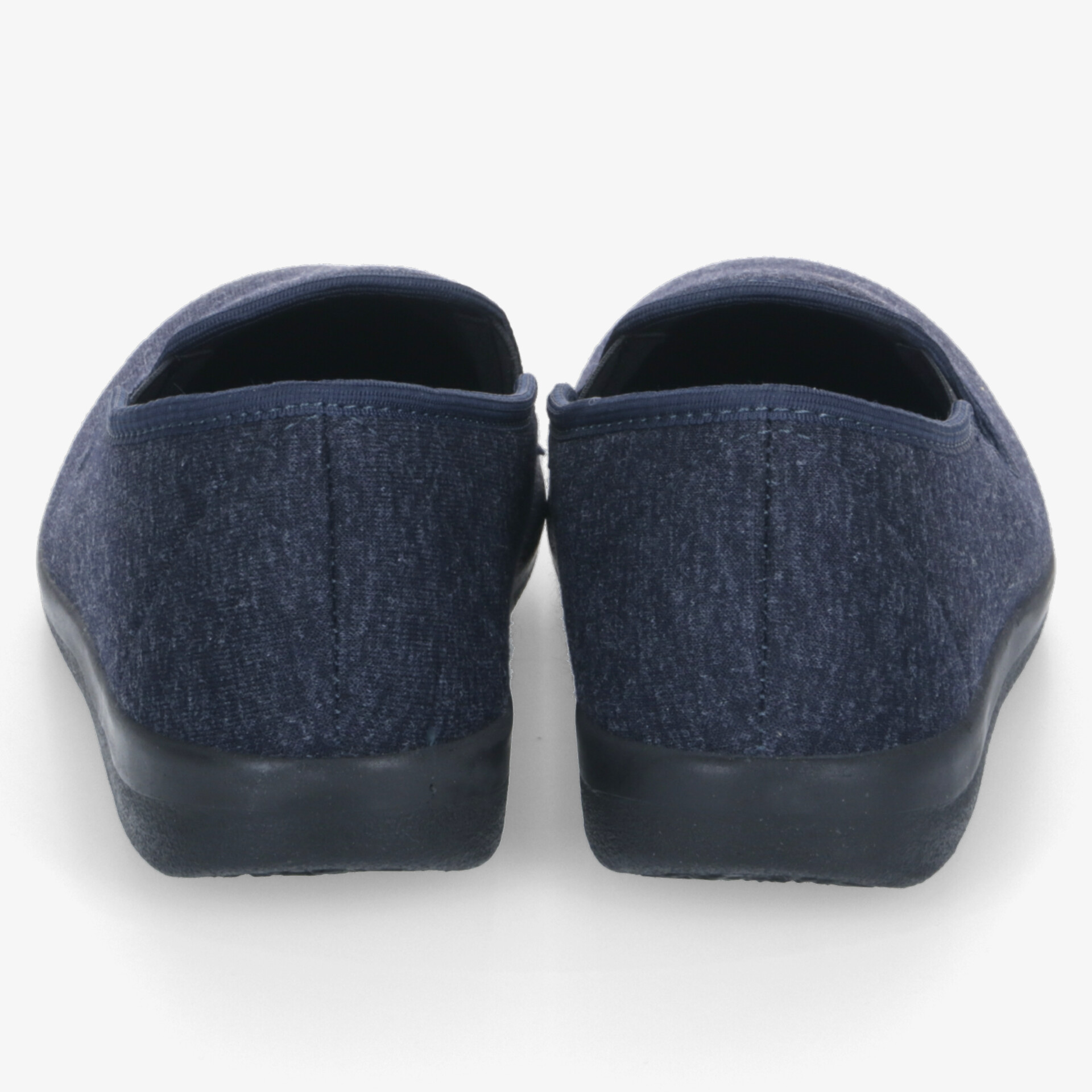 Bequeme blaue Hausschuhe in Rückansicht mit rutschfester Sohle für komfortables Tragen