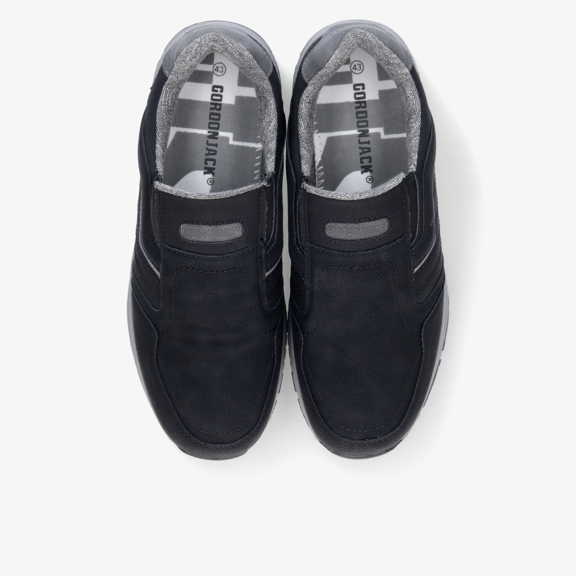 Schwarze Sportschuhe als Paar von oben, leicht gepolstert und stabil für maximalen Komfort und Halt