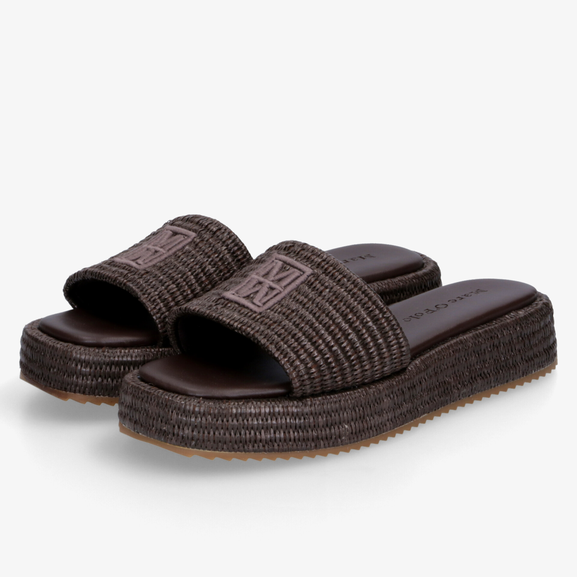 Braune Plattform-Pantoletten mit geflochtenem Design und bequemer, stabiler Sohle für sommerlichen Komfort