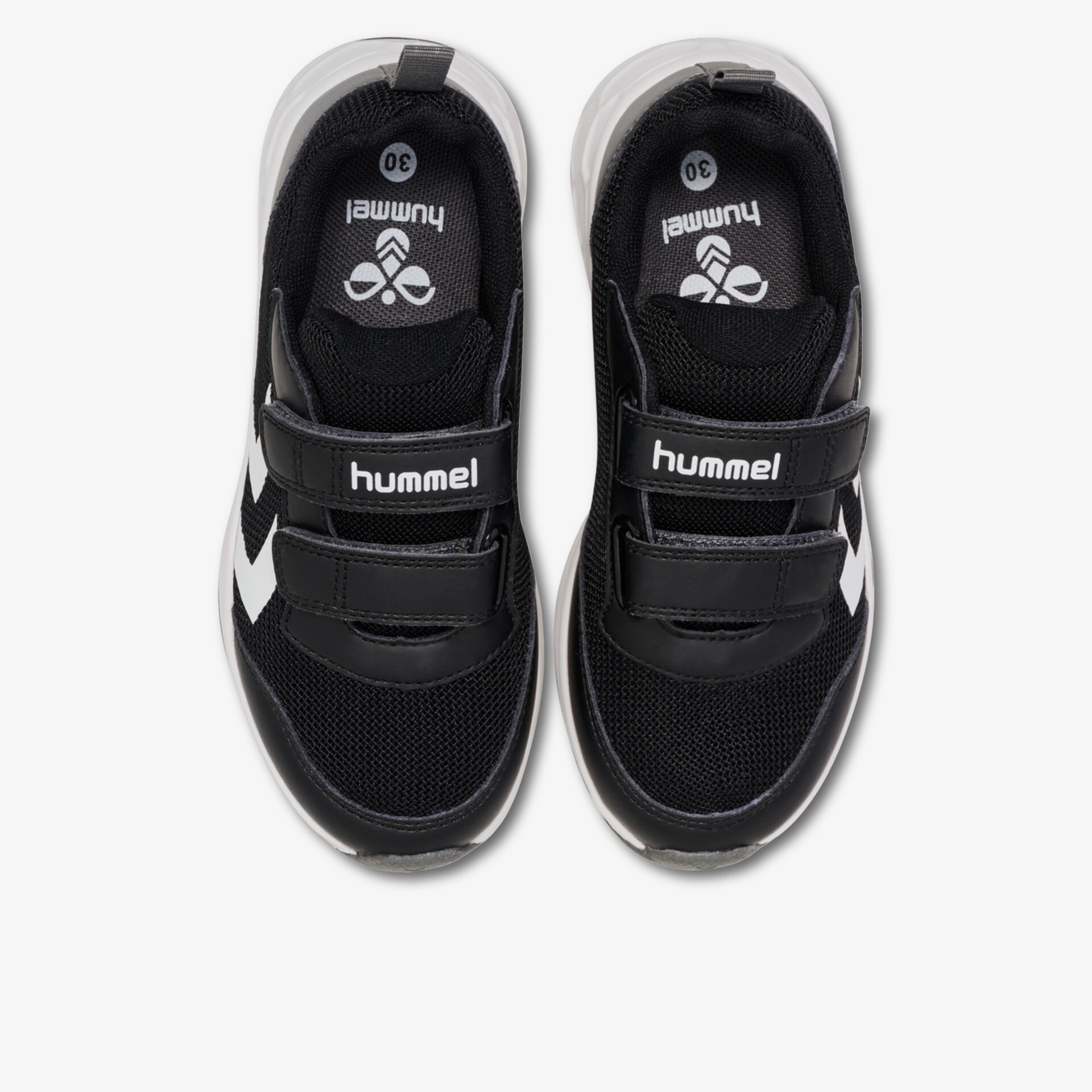 Komfortable und atmungsaktive Sportschuhe mit stabiler Konstruktion und leichter Schnürung in Draufsicht