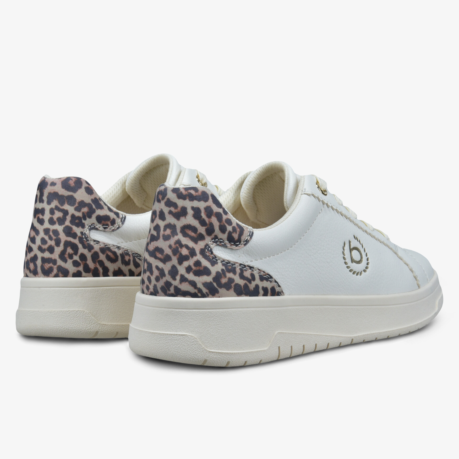 Trendige Sneaker mit elegantem Leopard-Muster und komfortablem Design für optimalen Tragekomfort.
