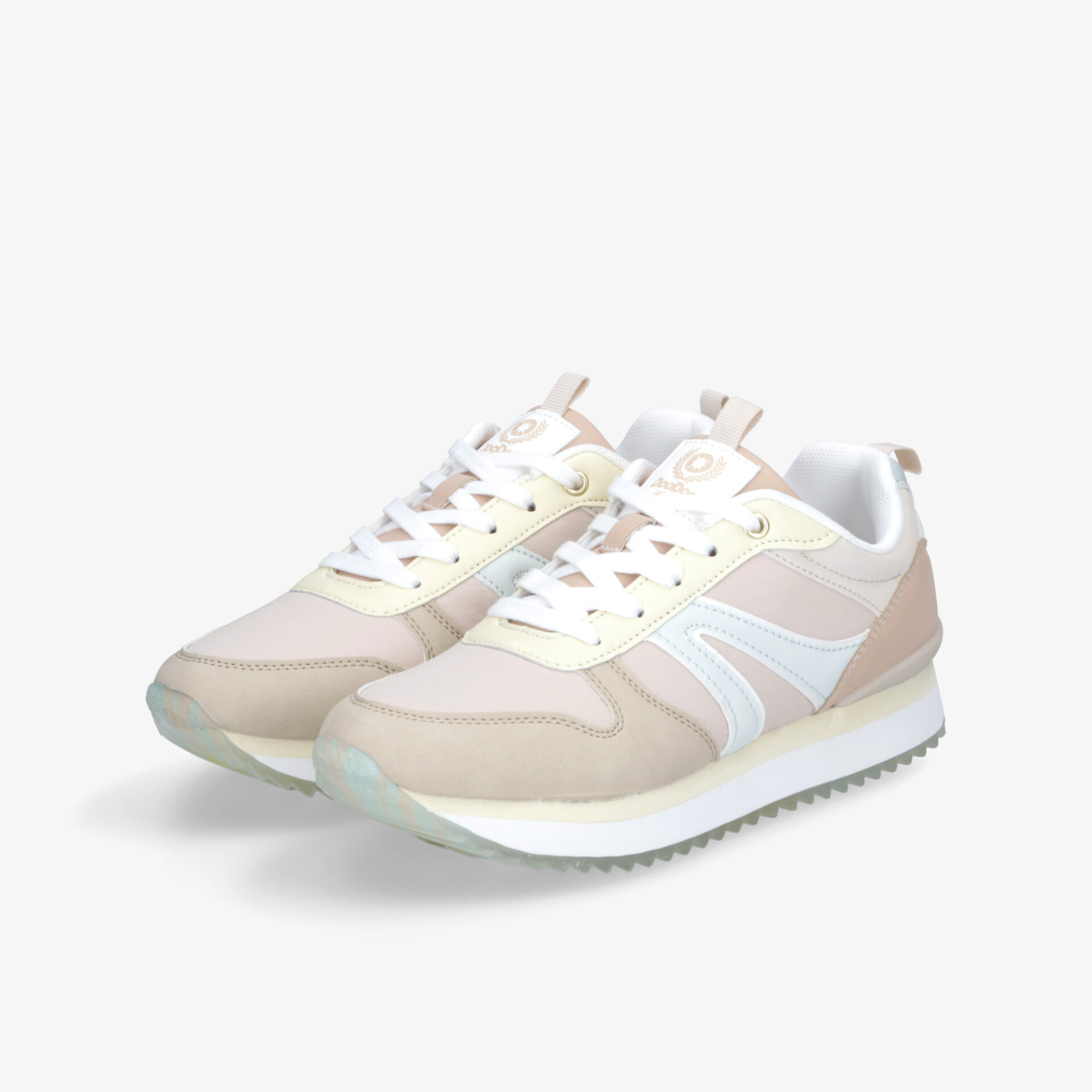 Sportlicher bequemer Sneaker in hellem Design, leicht gepolstert mit flexibler rutschfester Sohle, ideales Alltagsmodell