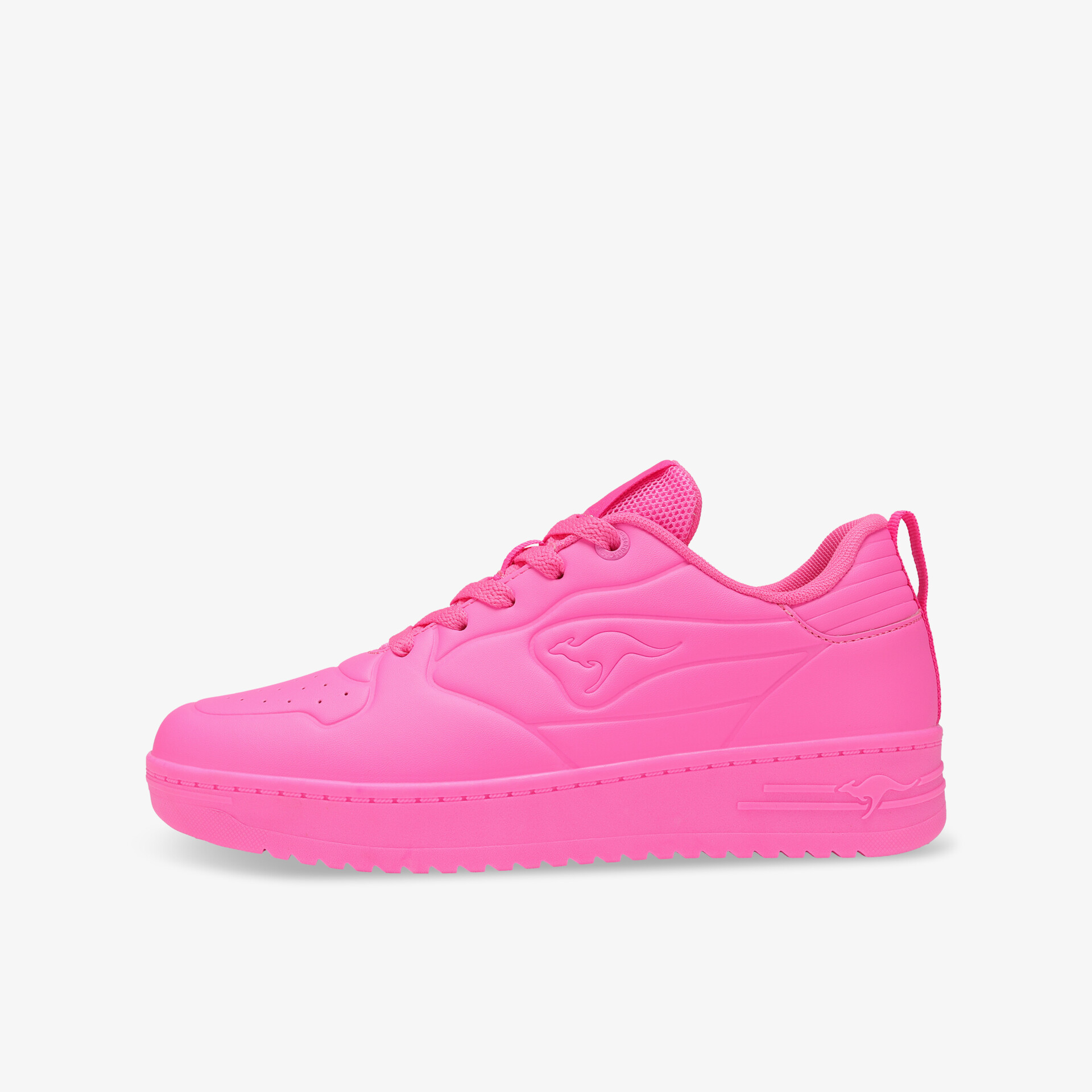 Leuchtend pinker Sneaker in klarer Seitenansicht mit moderner Form und robuster Sohle für hohen Tragekomfort