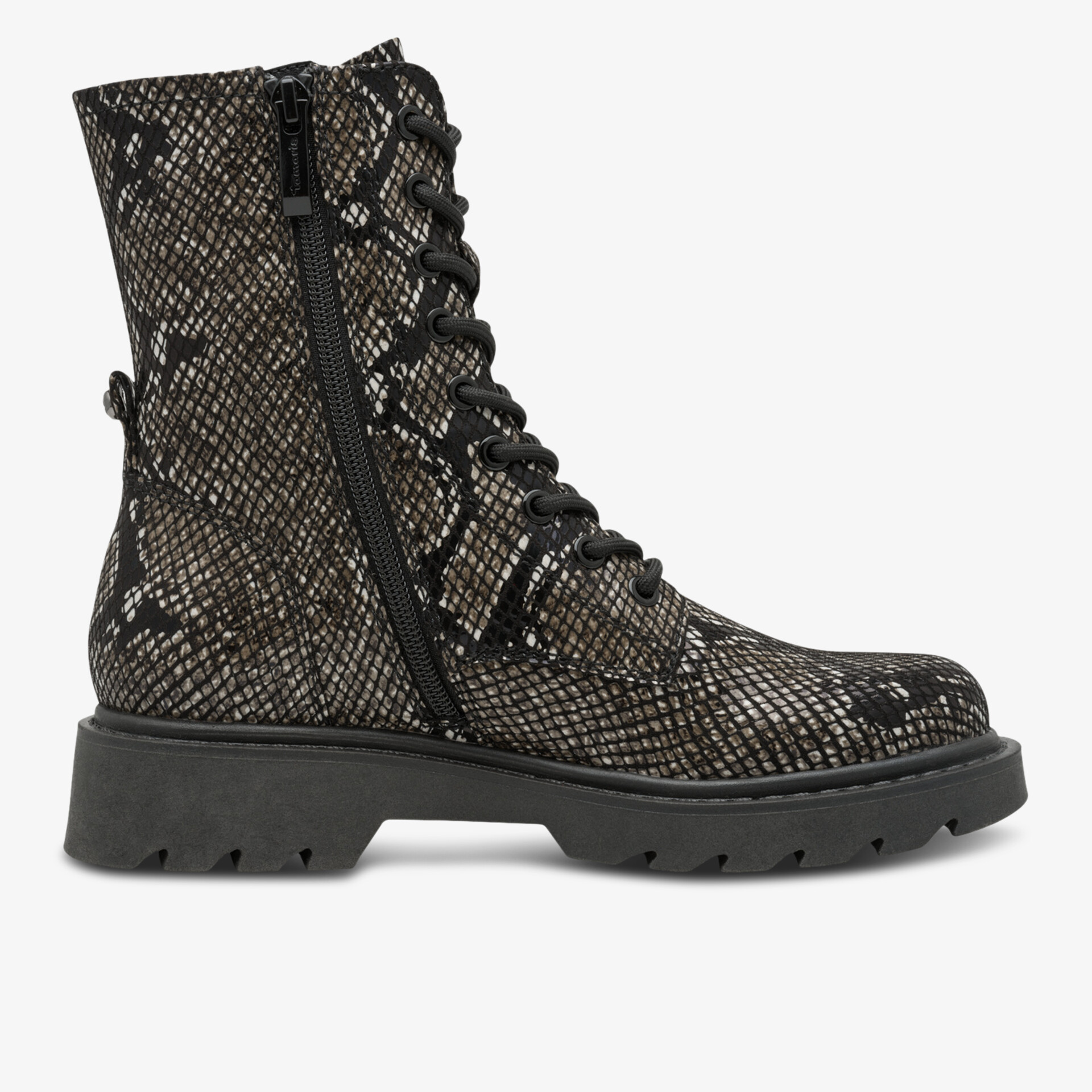 Seitliche Ansicht einer robusten Stiefelette mit Schnürung und profilierter Sohle in strukturierter Optik