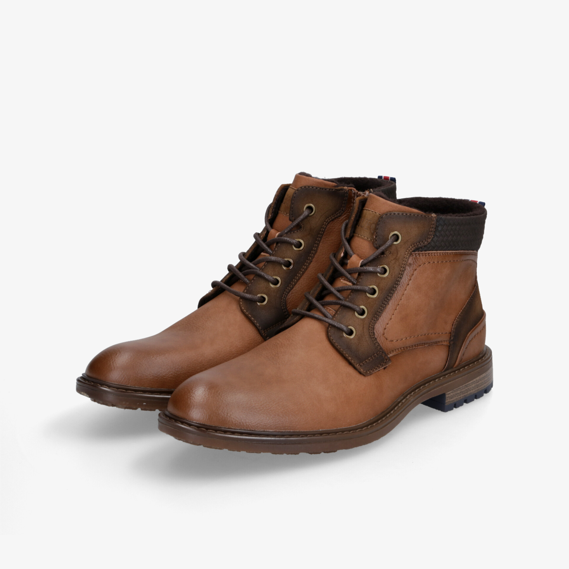 Robuste braune Lederstiefel mit stabiler Schnürung und rutschfester Sohle für komfortablen und sicheren Halt