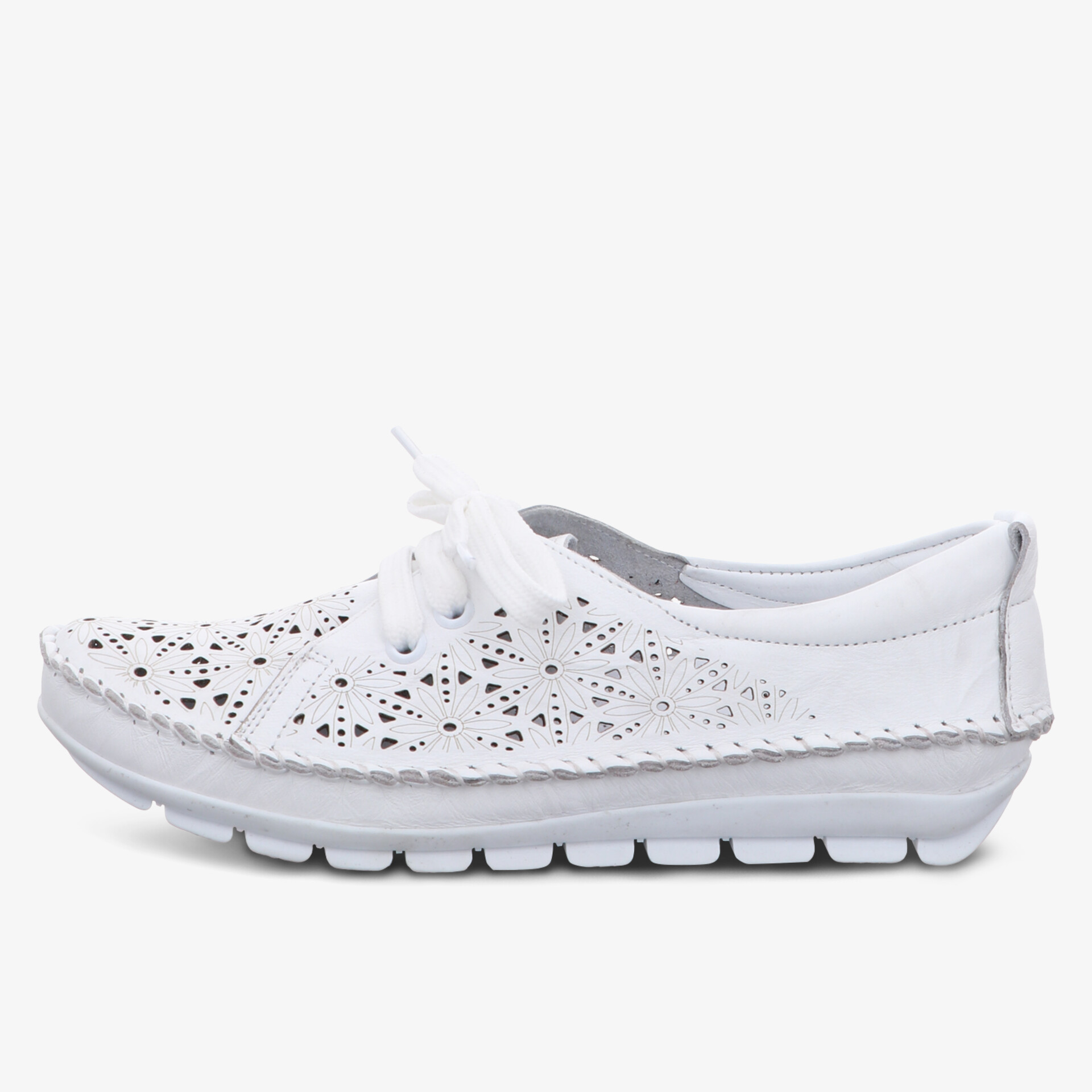 Weißer Sportschuh mit atmungsaktivem Design und rutschfester Sohle