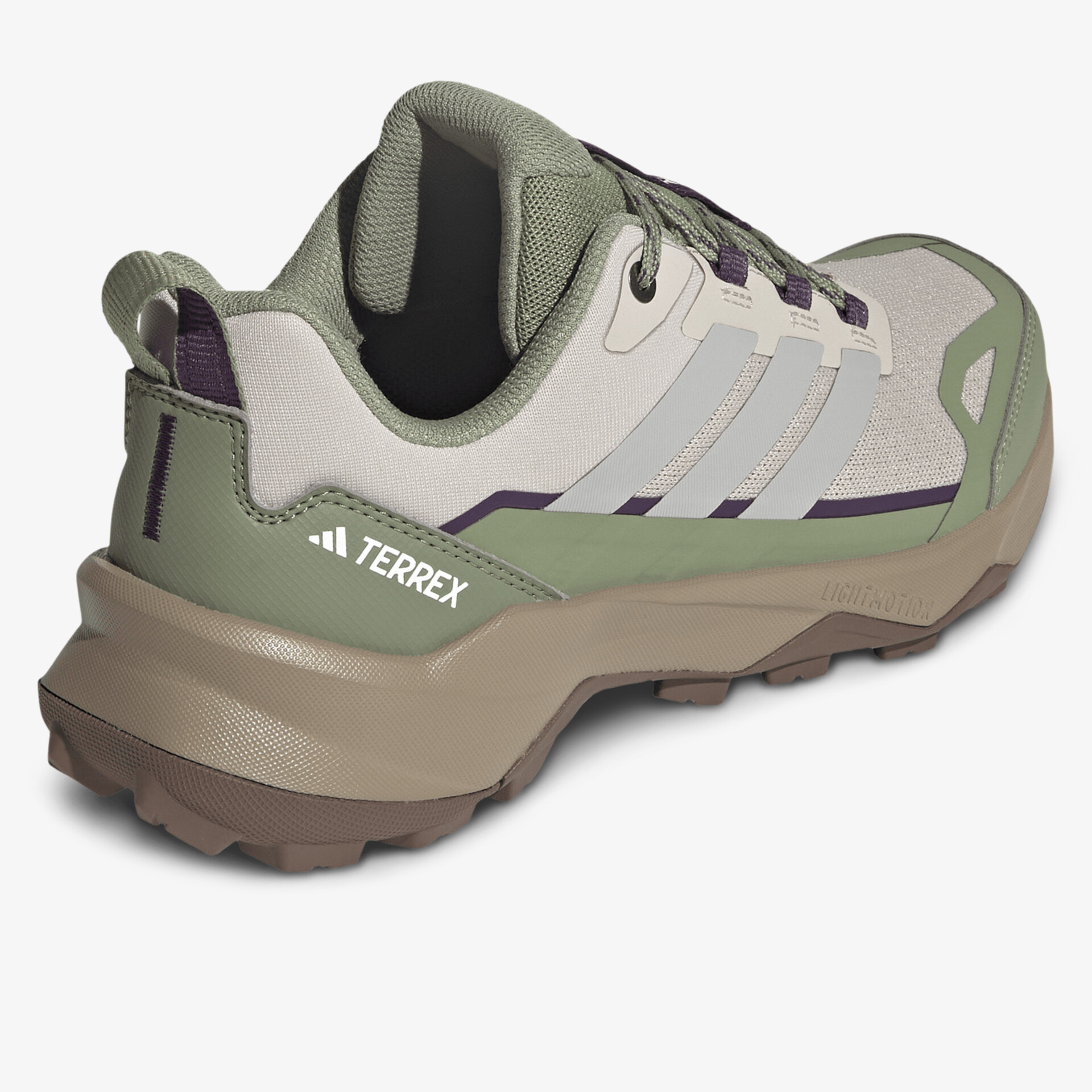 Robuster Wanderschuh mit griffiger Sohle und atmungsaktivem Material für sicheren Halt und Komfort