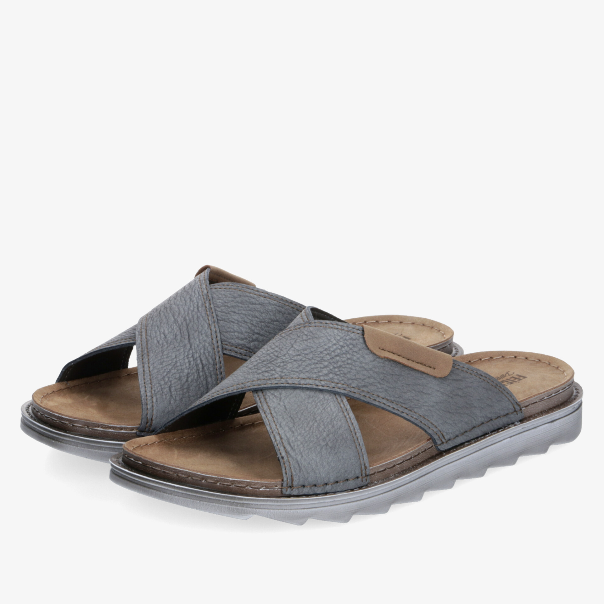Bequeme Sandalen mit überkreuzten Riemen und robuster, leichter Sohle für angenehmen Tragekomfort im Sommer