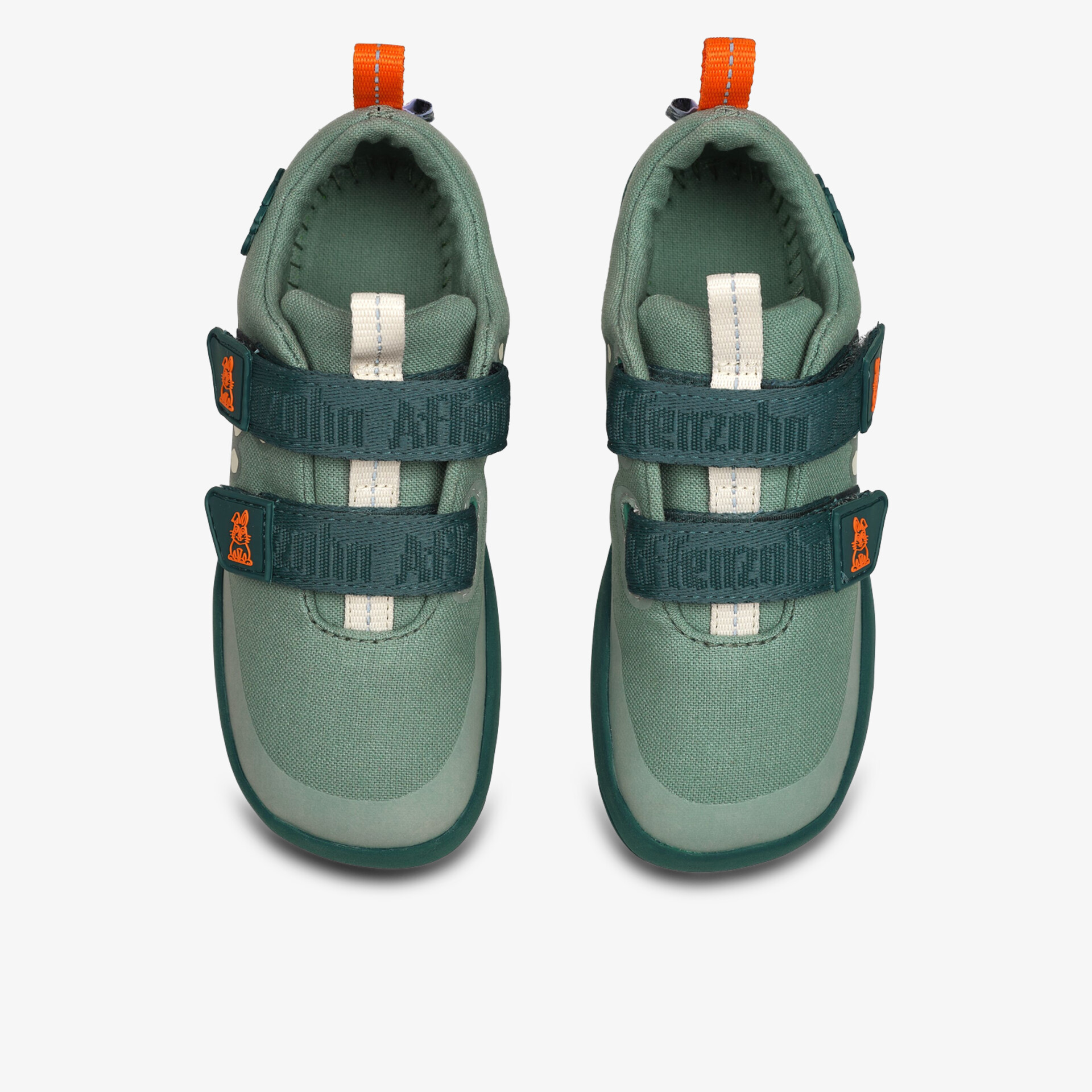 Bequeme und flexible Schuhe mit verstellbaren Klettverschlüssen und rutschfester Sohle für optimalen Tragekomfort