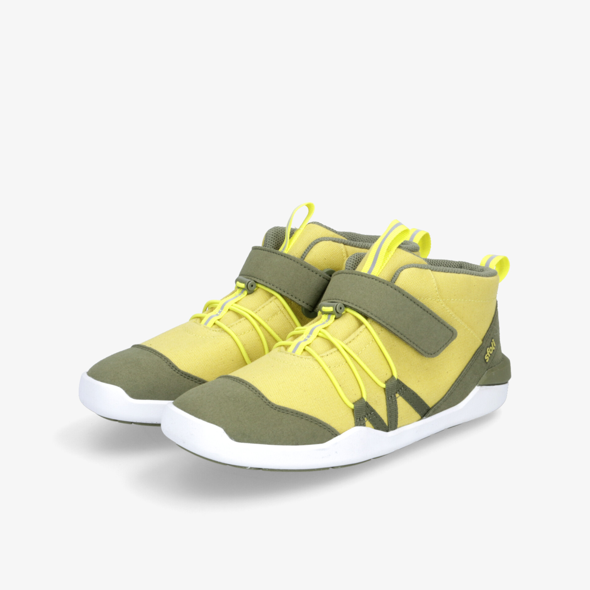 Sportlicher gelber Schuh mit rutschfester Sohle und bequemem Sitz, ideal für aktive Nutzung und Alltag