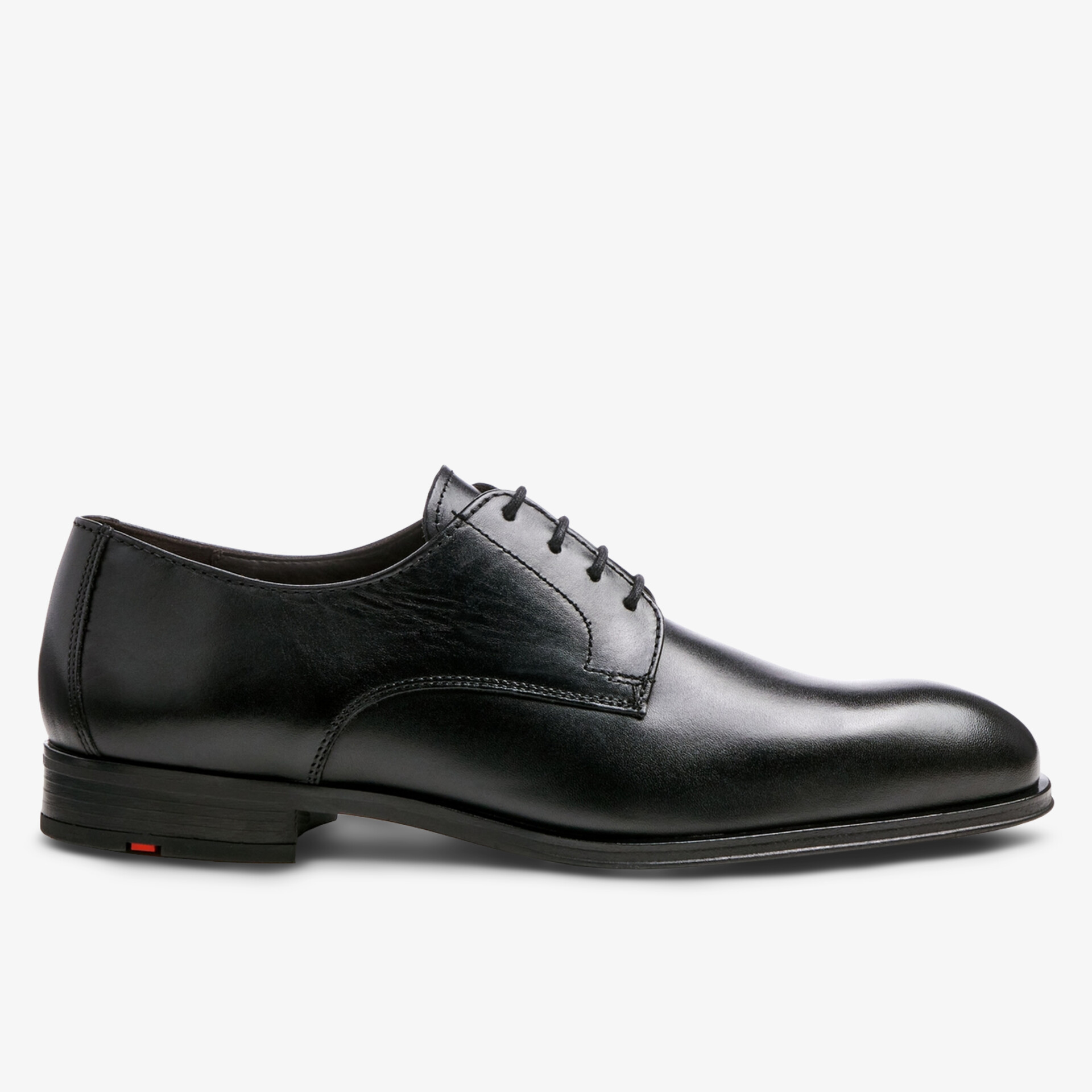 Eleganter schwarzer Lederschuh mit glatter Oberfläche und klassischem Schnürdesign, perfekt für formelle Anlässe